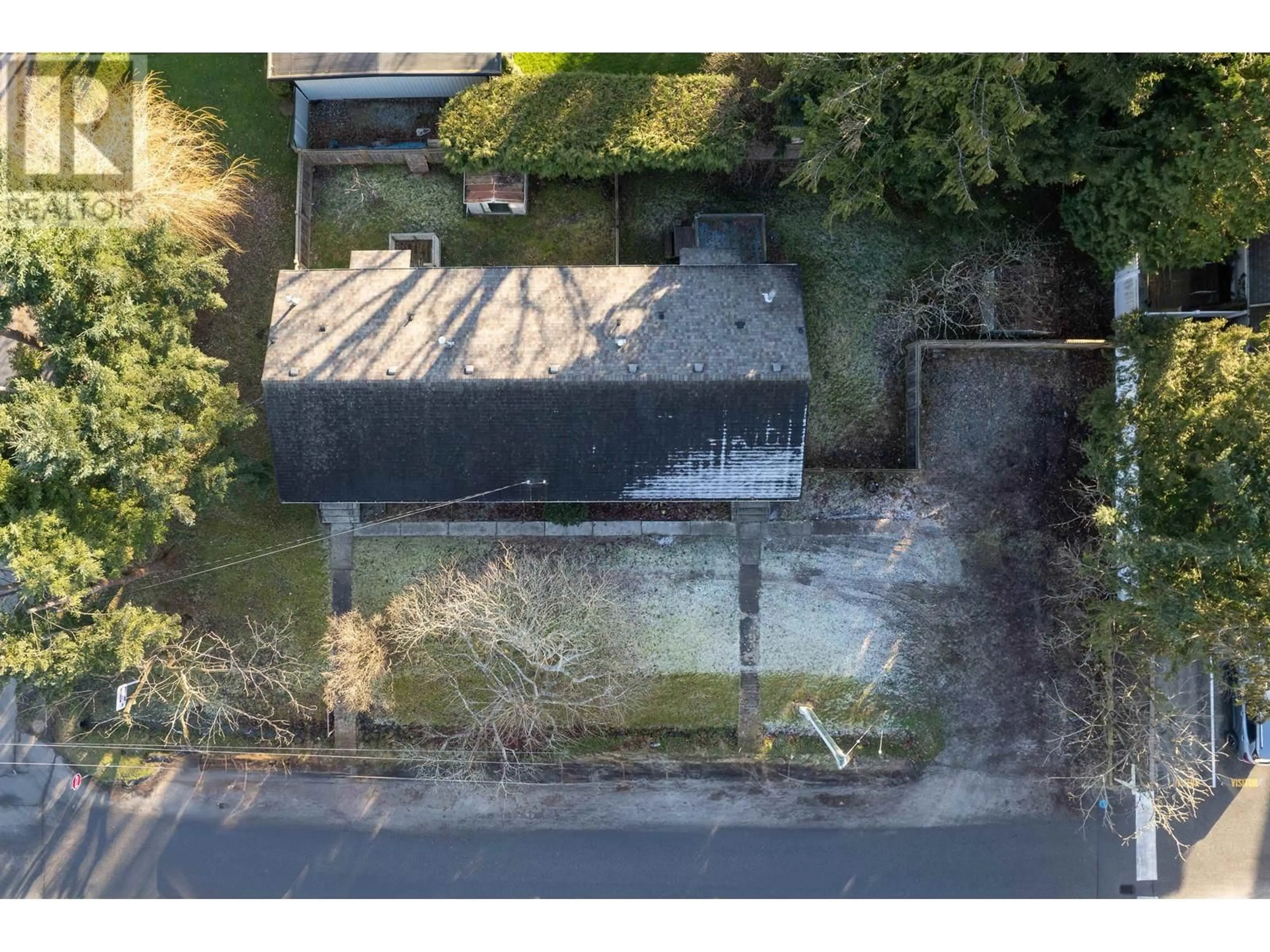 A pic from outside/outdoor area/front of a property/back of a property/a pic from drone, street for 23118 SLAGER AVENUE, Maple Ridge British Columbia V2X3C6