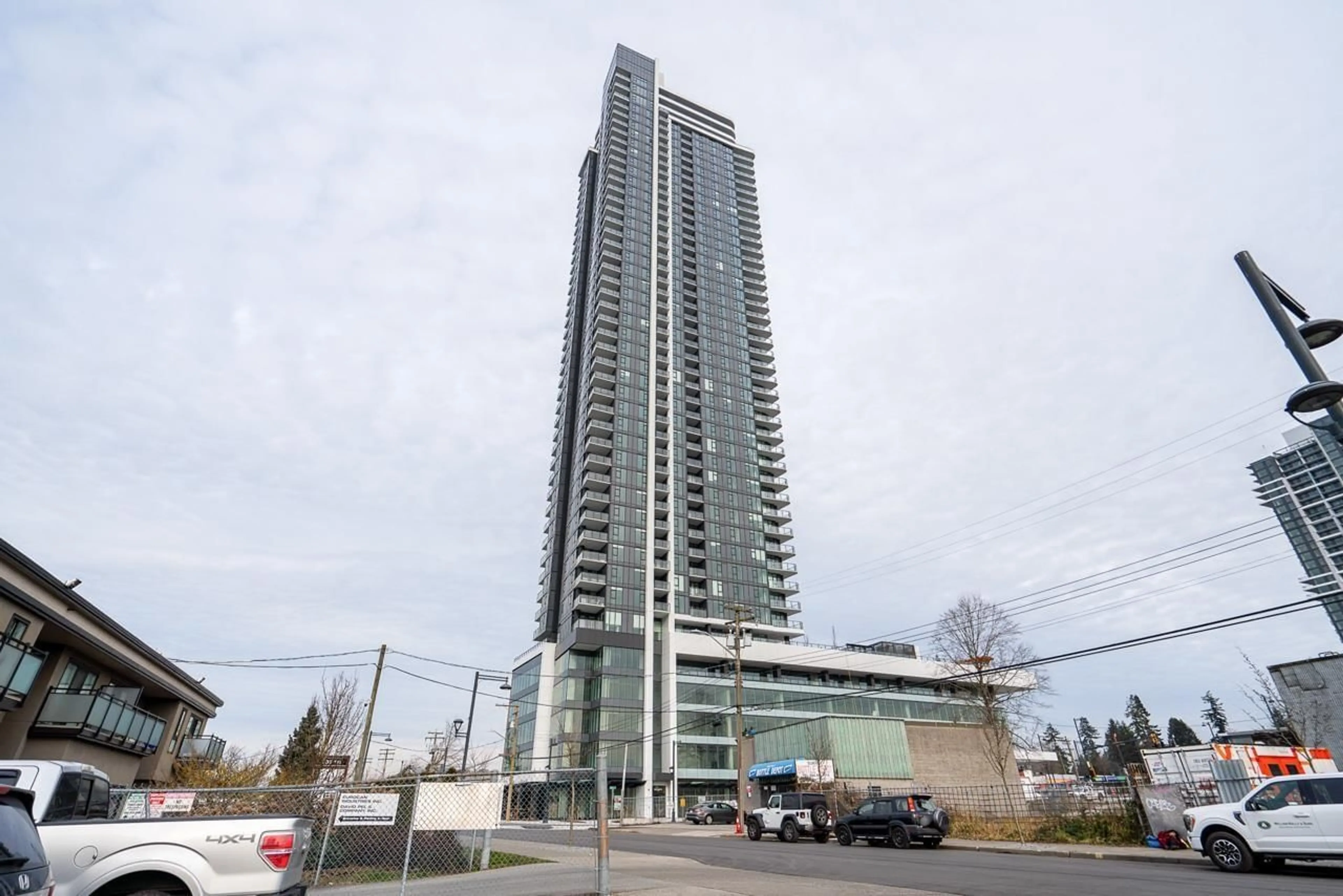 Unknown for 801 - 10750 135A, Surrey British Columbia V3T0V4