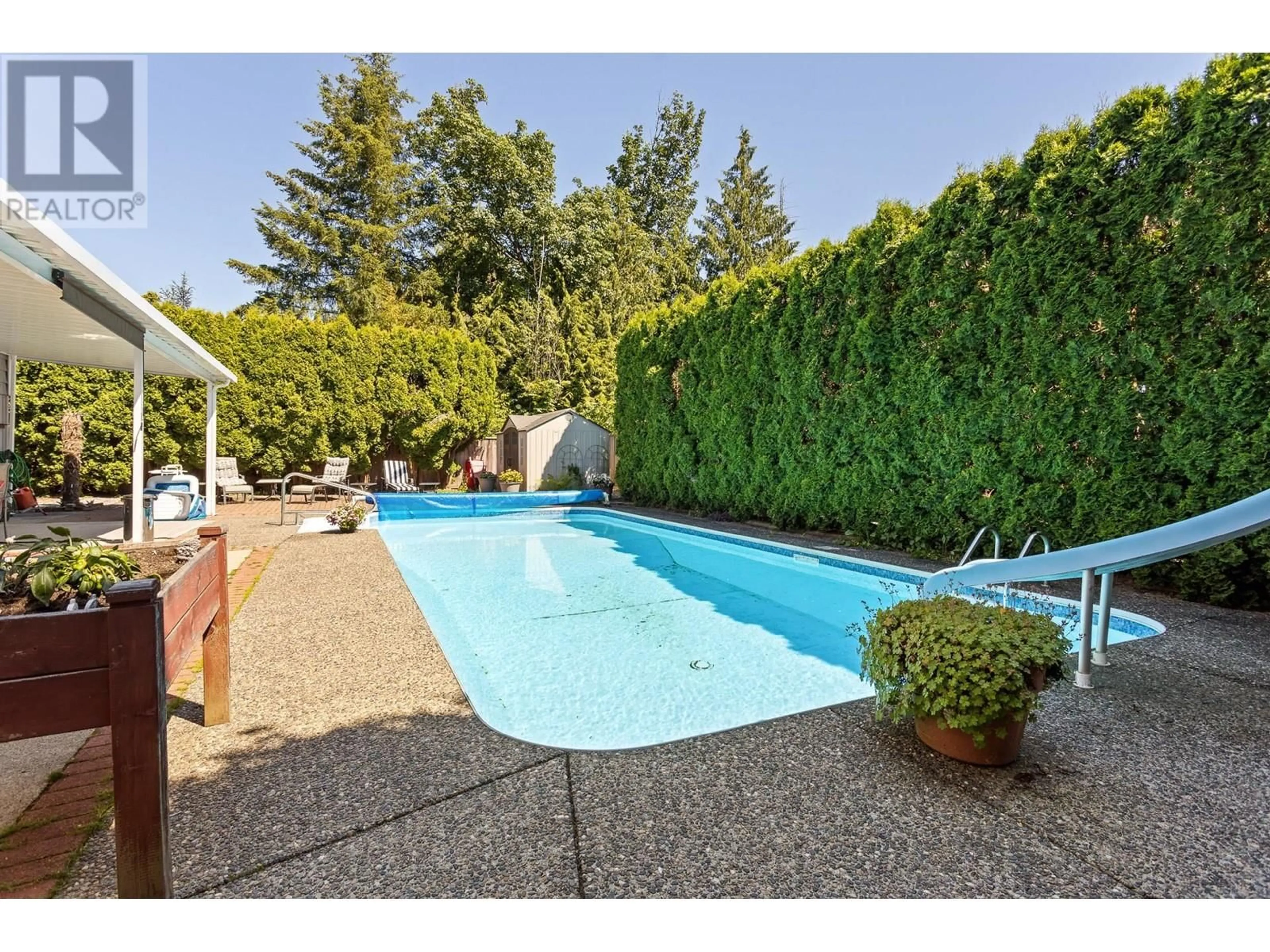 Pool for 2160 DORSET AVENUE, Port Coquitlam British Columbia V3B5B9