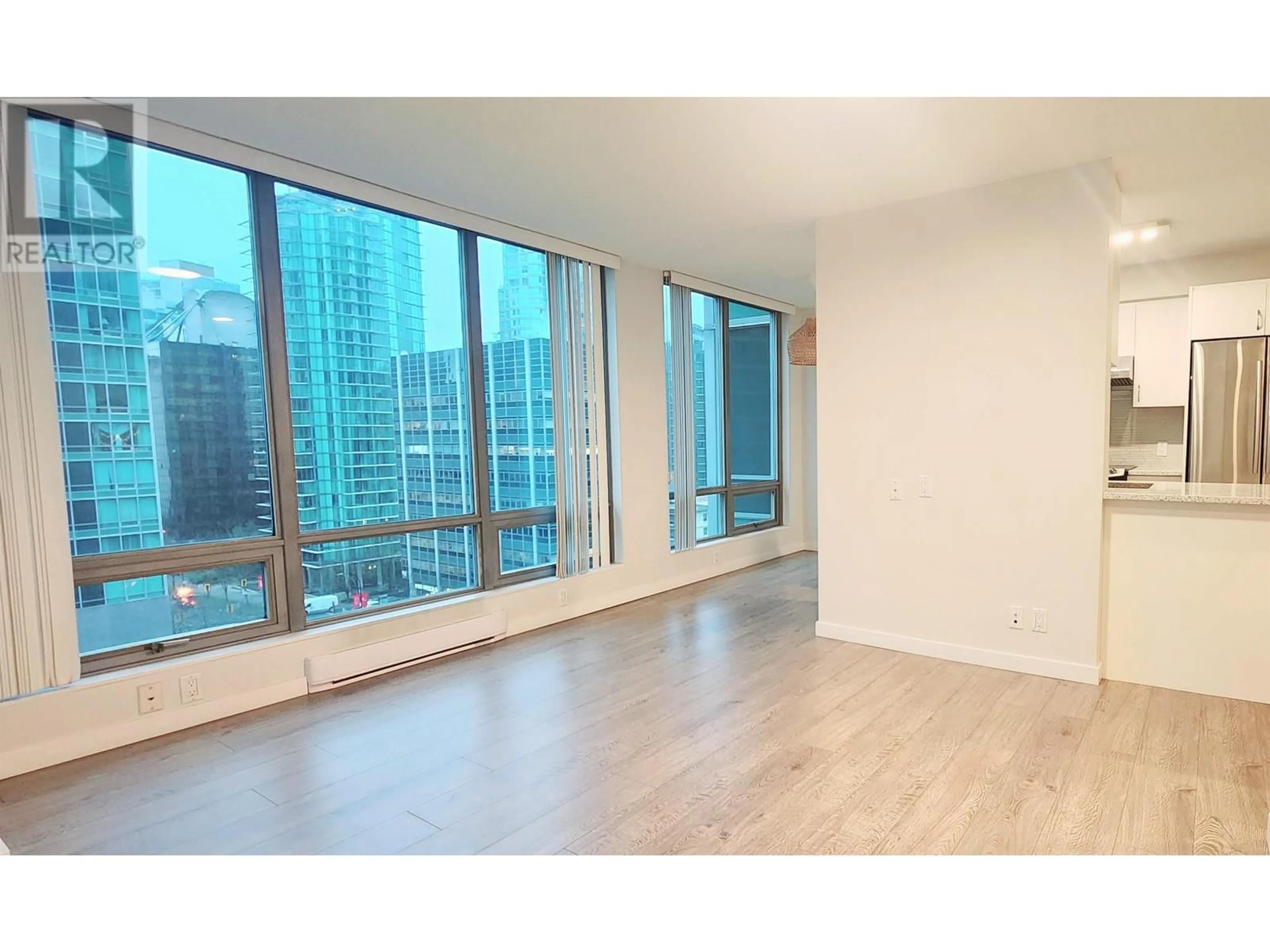 A pic of a room for 901 1200 W GEORGIA STREET, Vancouver British Columbia V6E4R2