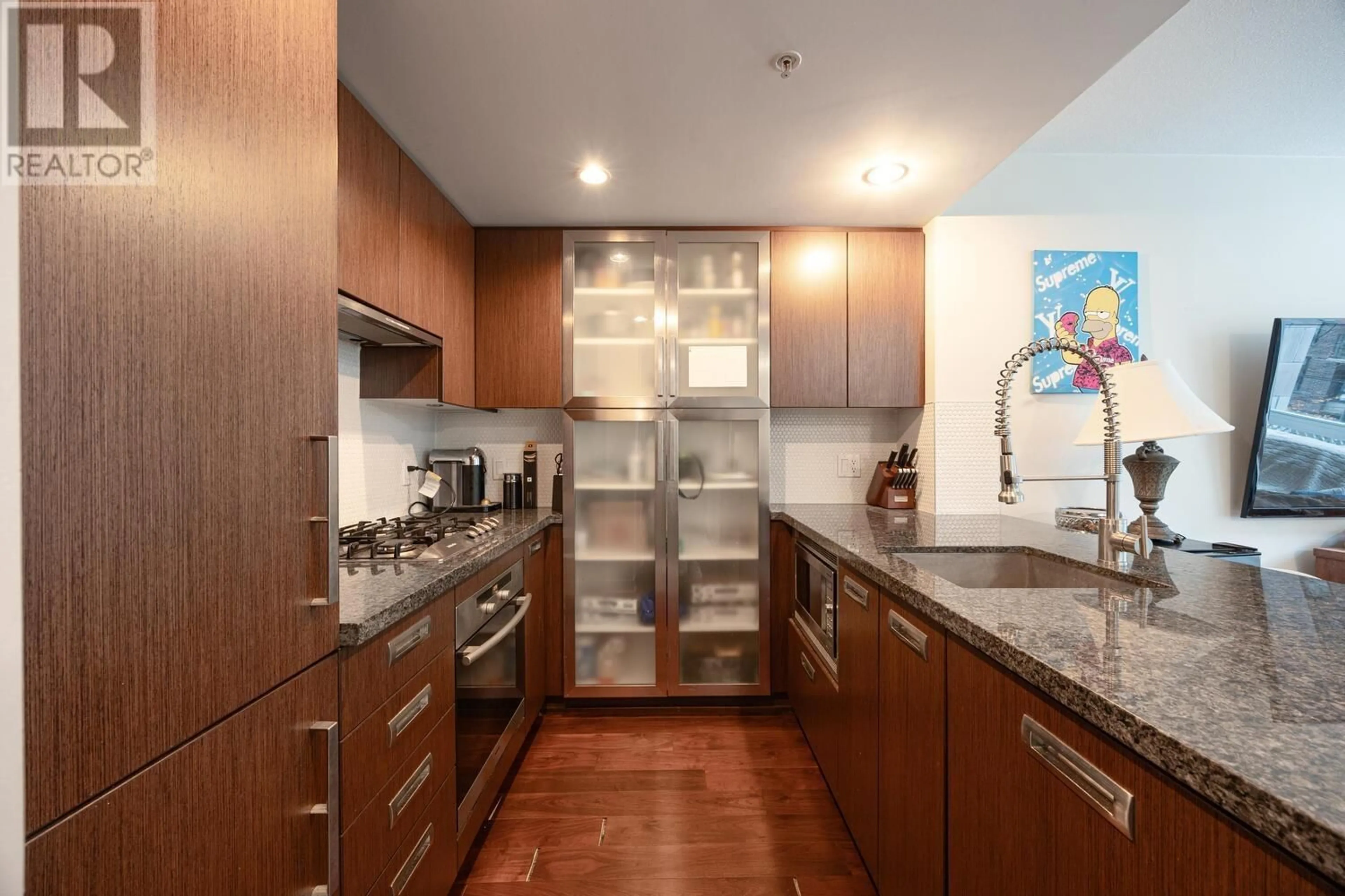 Standard kitchen, unknown for 318 1055 RICHARDS STREET, Vancouver British Columbia V6B0C2