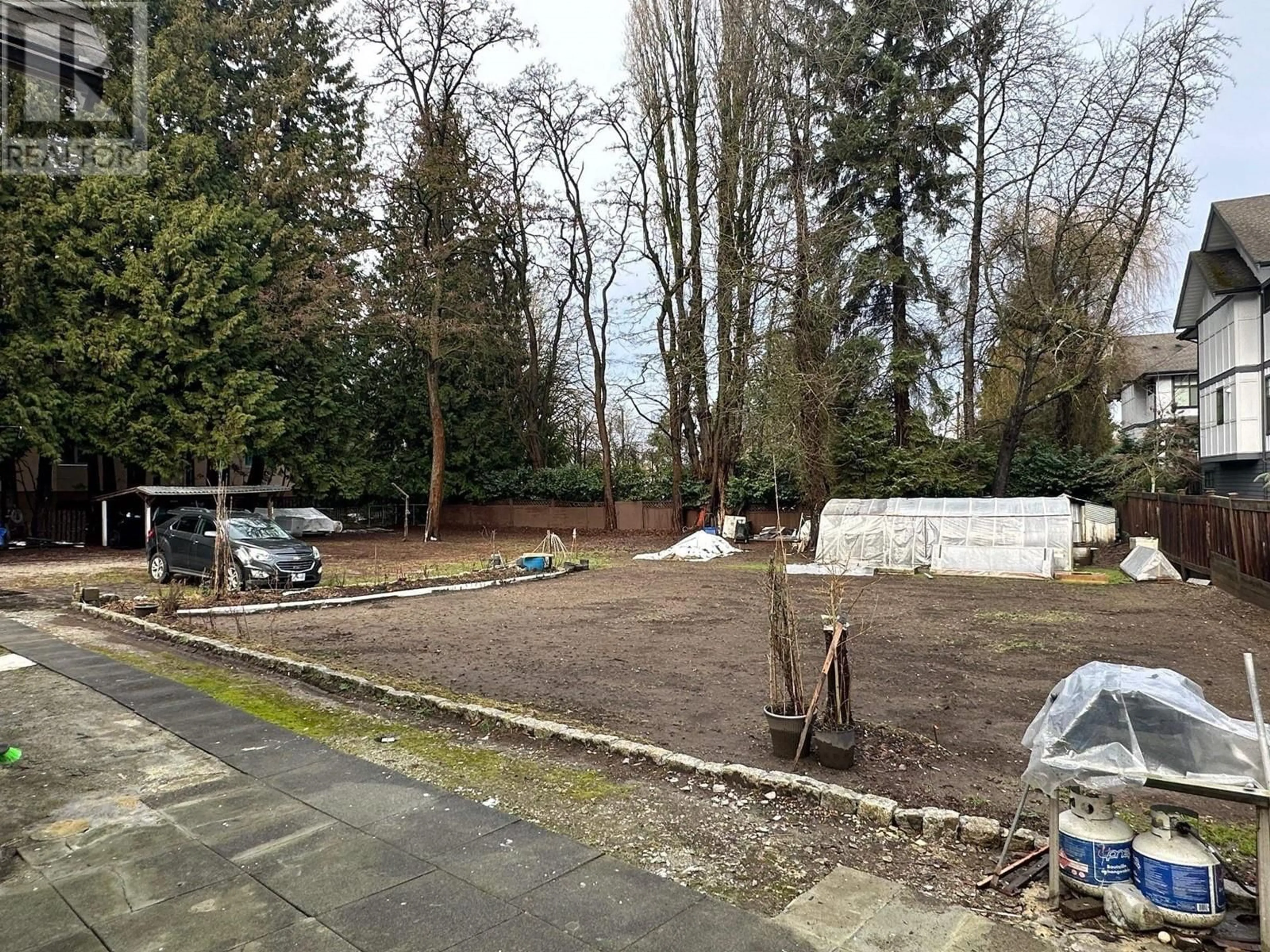 A pic from outside/outdoor area/front of a property/back of a property/a pic from drone, street for 5070 CANADA WAY, Burnaby British Columbia V5E3N2