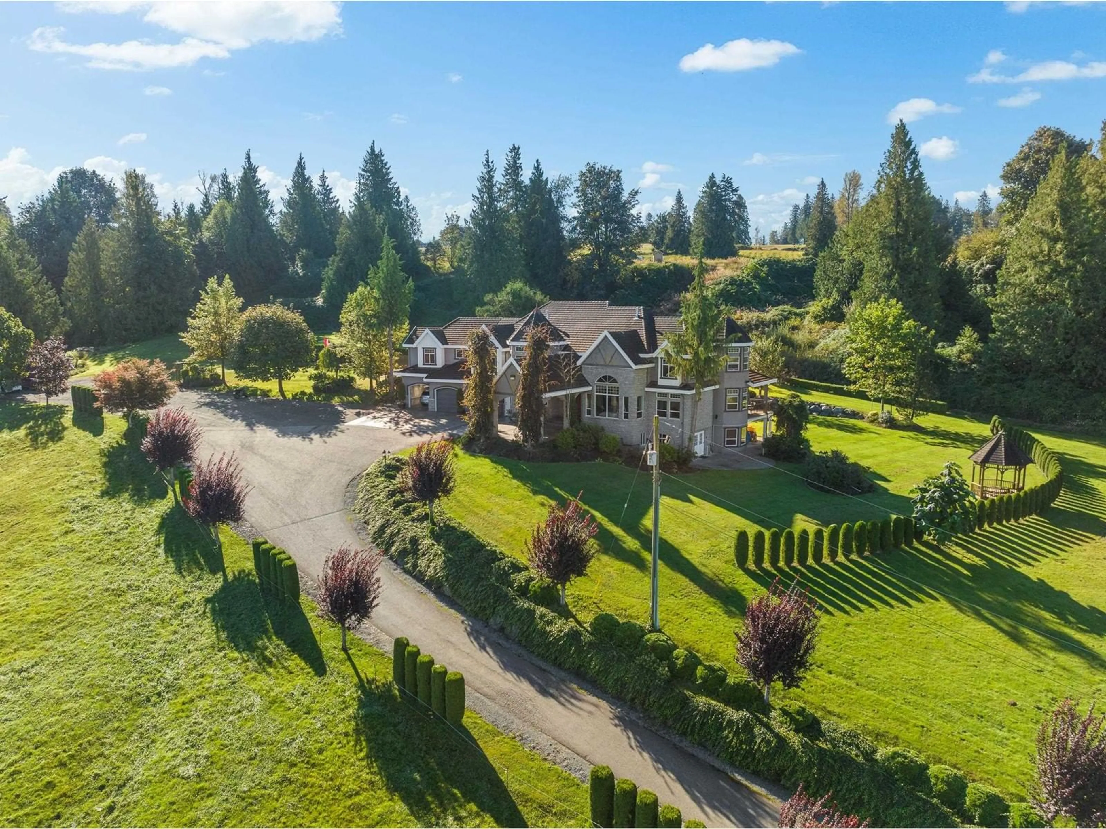 A pic from outside/outdoor area/front of a property/back of a property/a pic from drone, unknown for 4610 BATES ROAD, Abbotsford British Columbia V4X1Z9