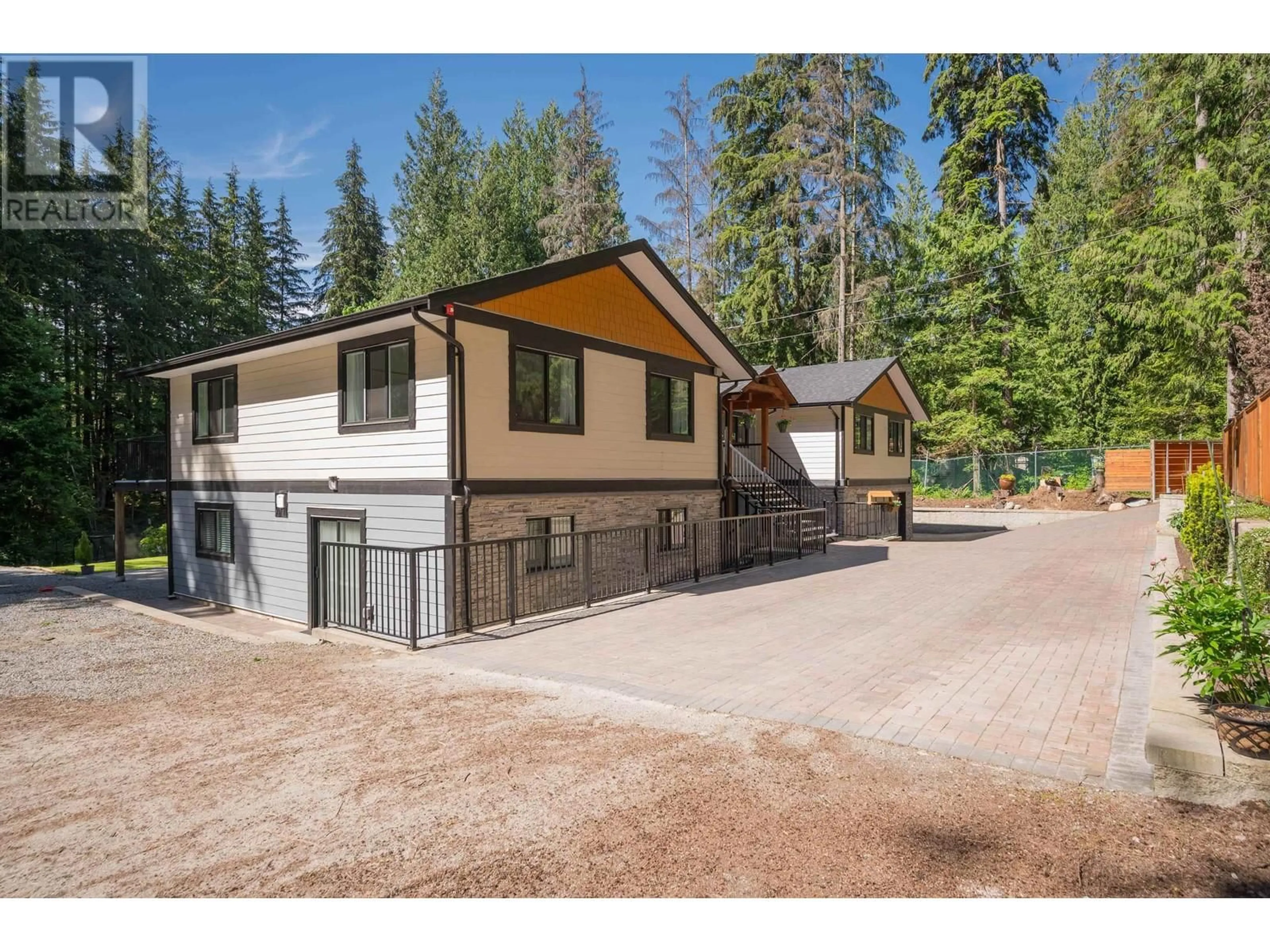 A pic from outside/outdoor area/front of a property/back of a property/a pic from drone, unknown for 11659 272 STREET, Maple Ridge British Columbia V2W1N1