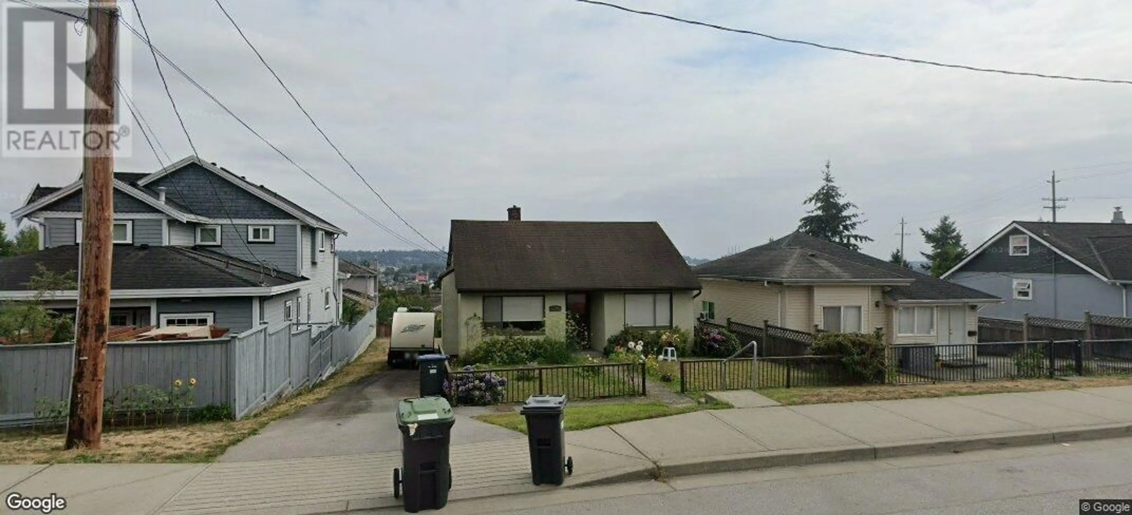 Unknown for 2206 EIGHTH AVENUE, New Westminster British Columbia V3M2V1