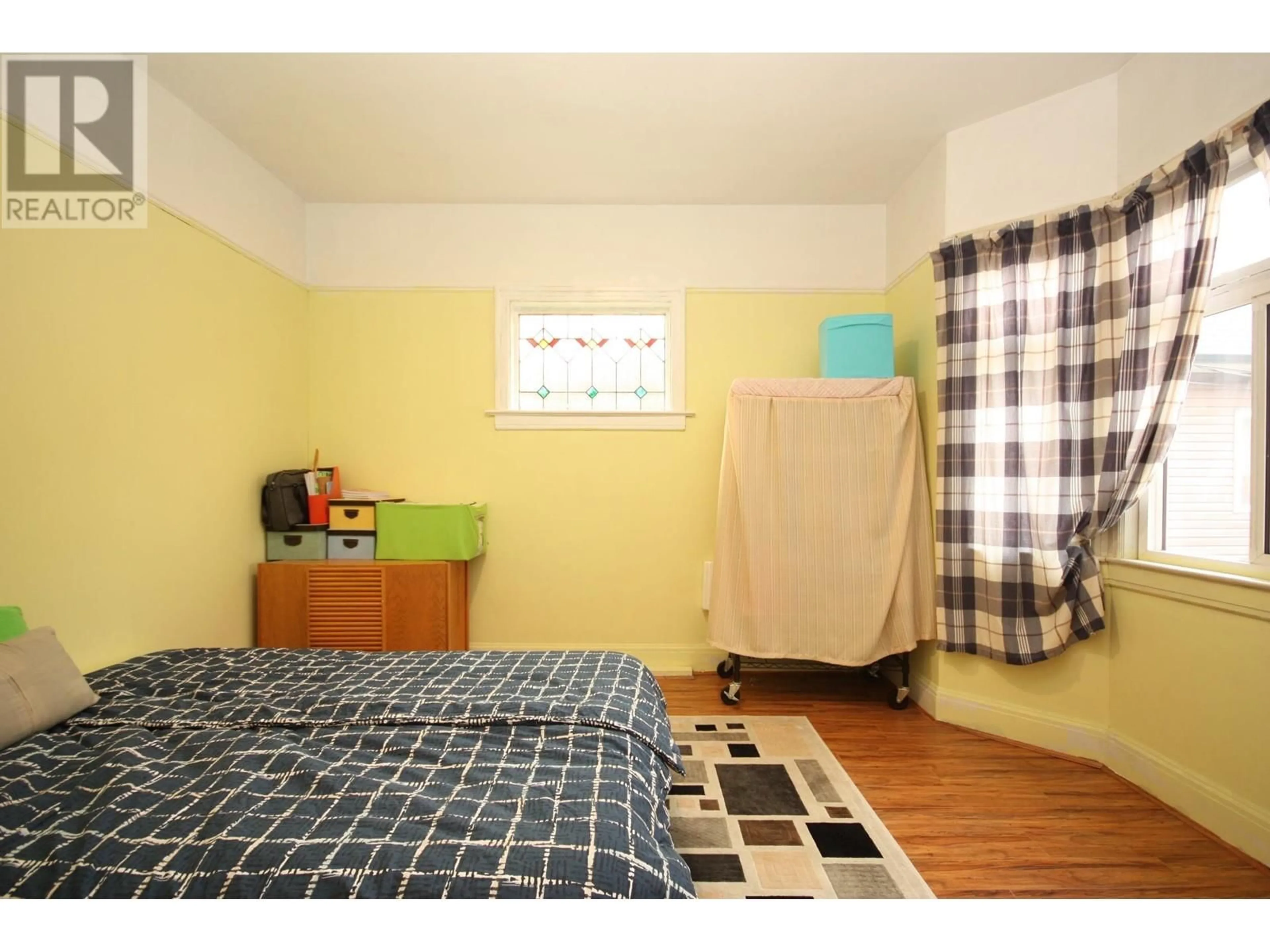 A pic of a room for 5011 CHATHAM STREET, Vancouver British Columbia V5R3Z2