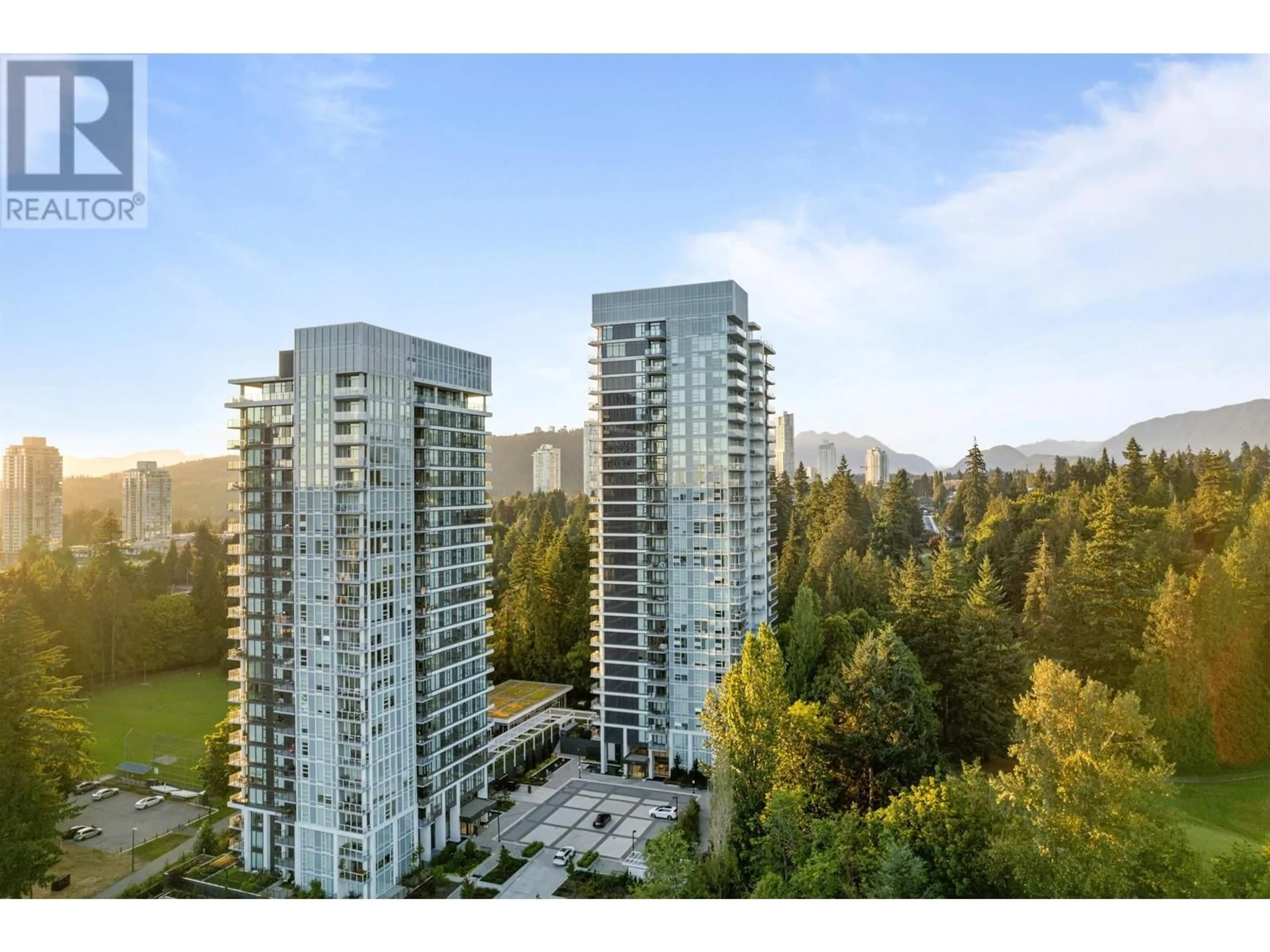 A pic from outside/outdoor area/front of a property/back of a property/a pic from drone, city buildings view from balcony for 806 595 AUSTIN AVENUE, Coquitlam British Columbia V3K0G7