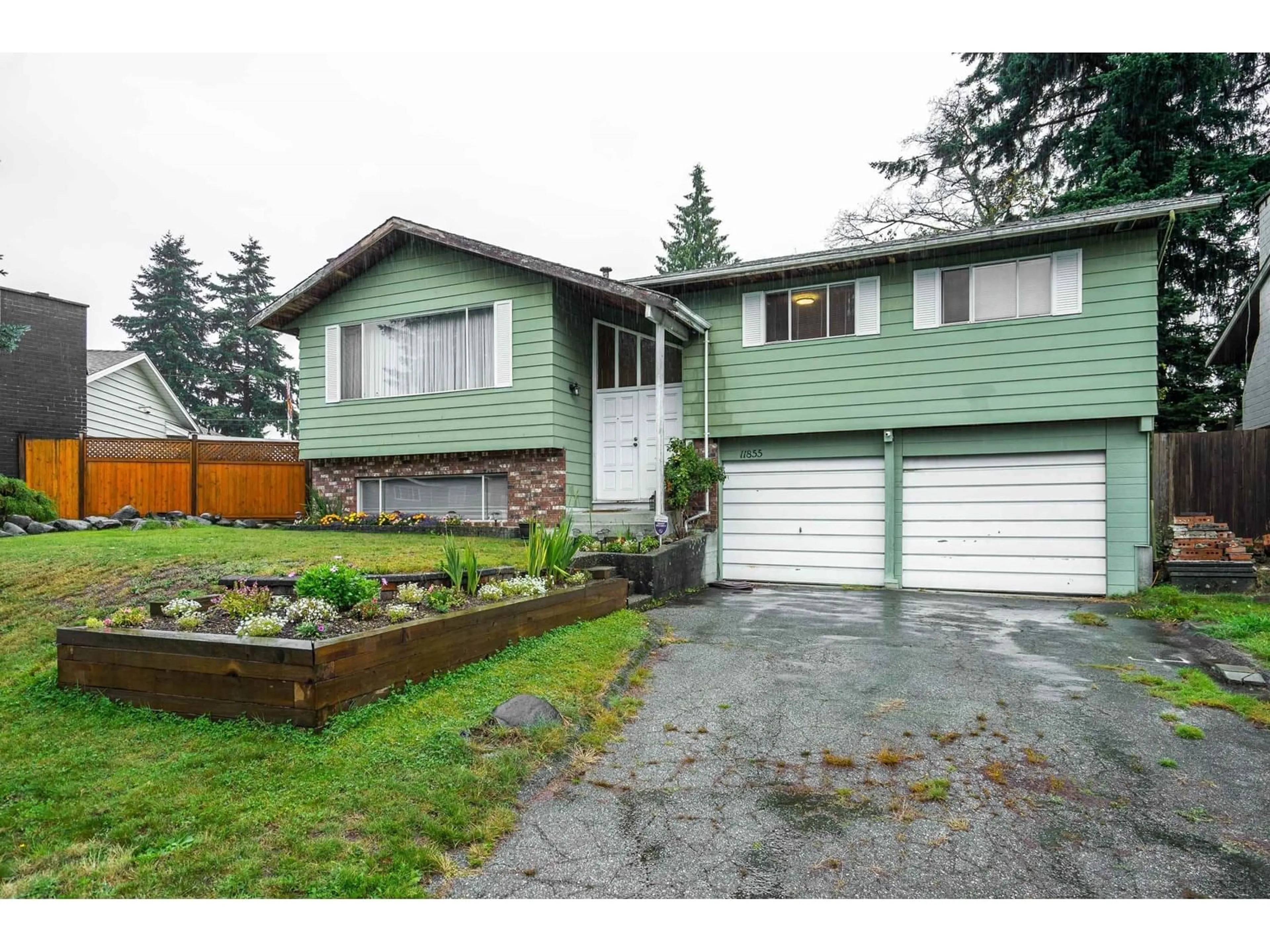 Home with vinyl exterior material, street for 11855 82A AVENUE, Delta British Columbia V4C3P6