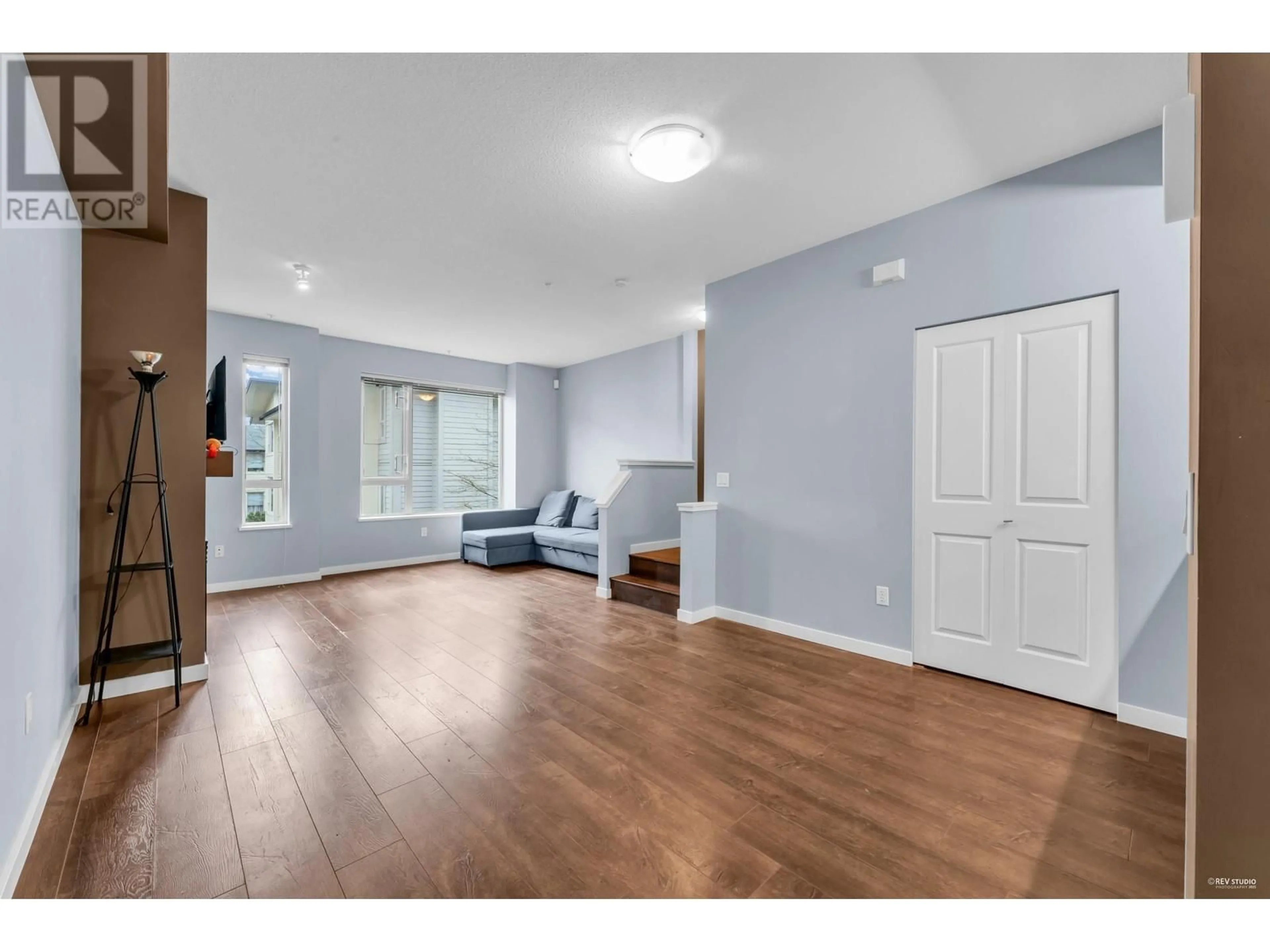 Unknown for 51 - 9229 UNIVERSITY CRESCENT, Burnaby British Columbia V5A4Z2
