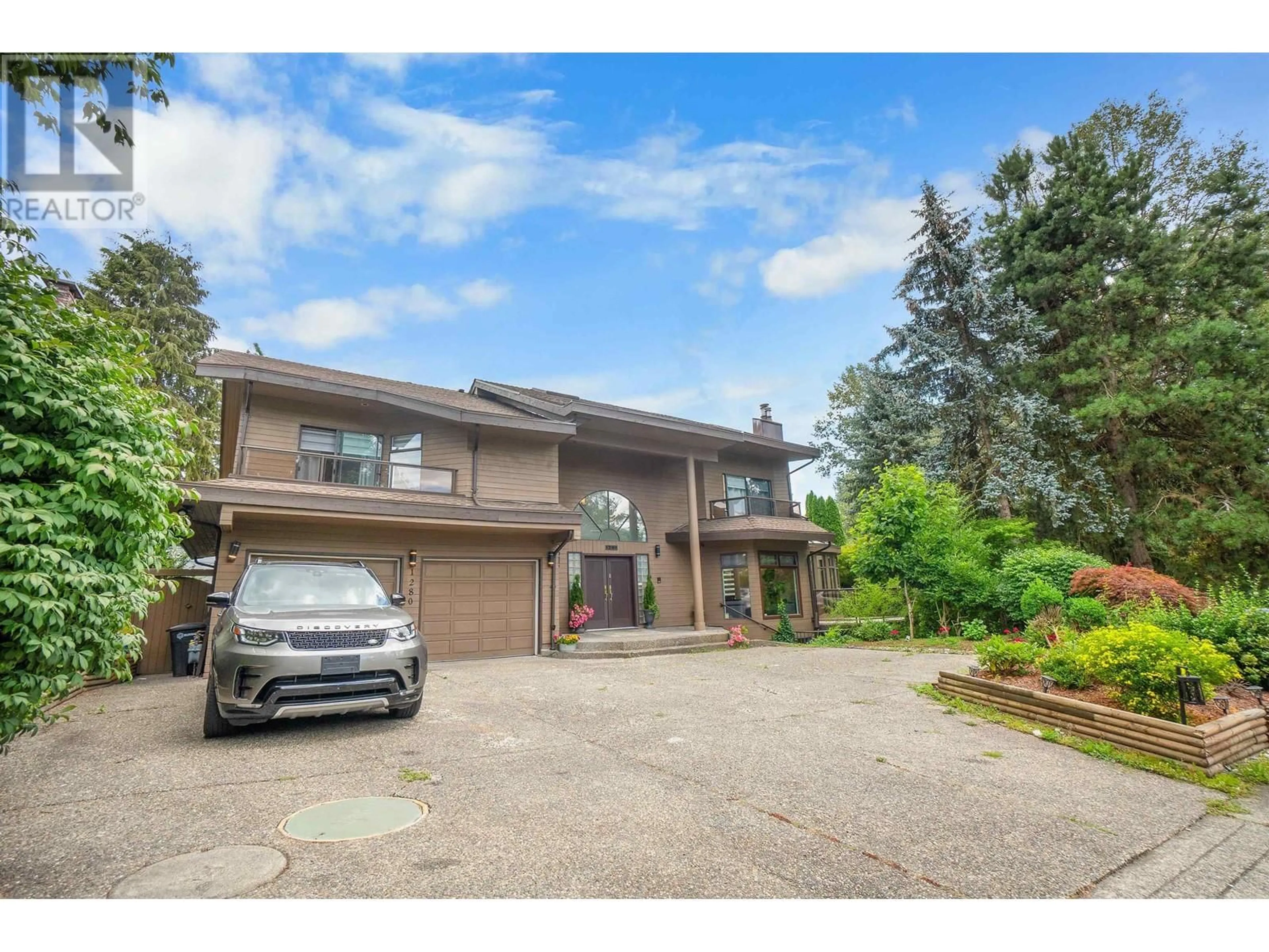 A pic from outside/outdoor area/front of a property/back of a property/a pic from drone, street for 1280 MARSDEN COURT, Burnaby British Columbia V5A3N3