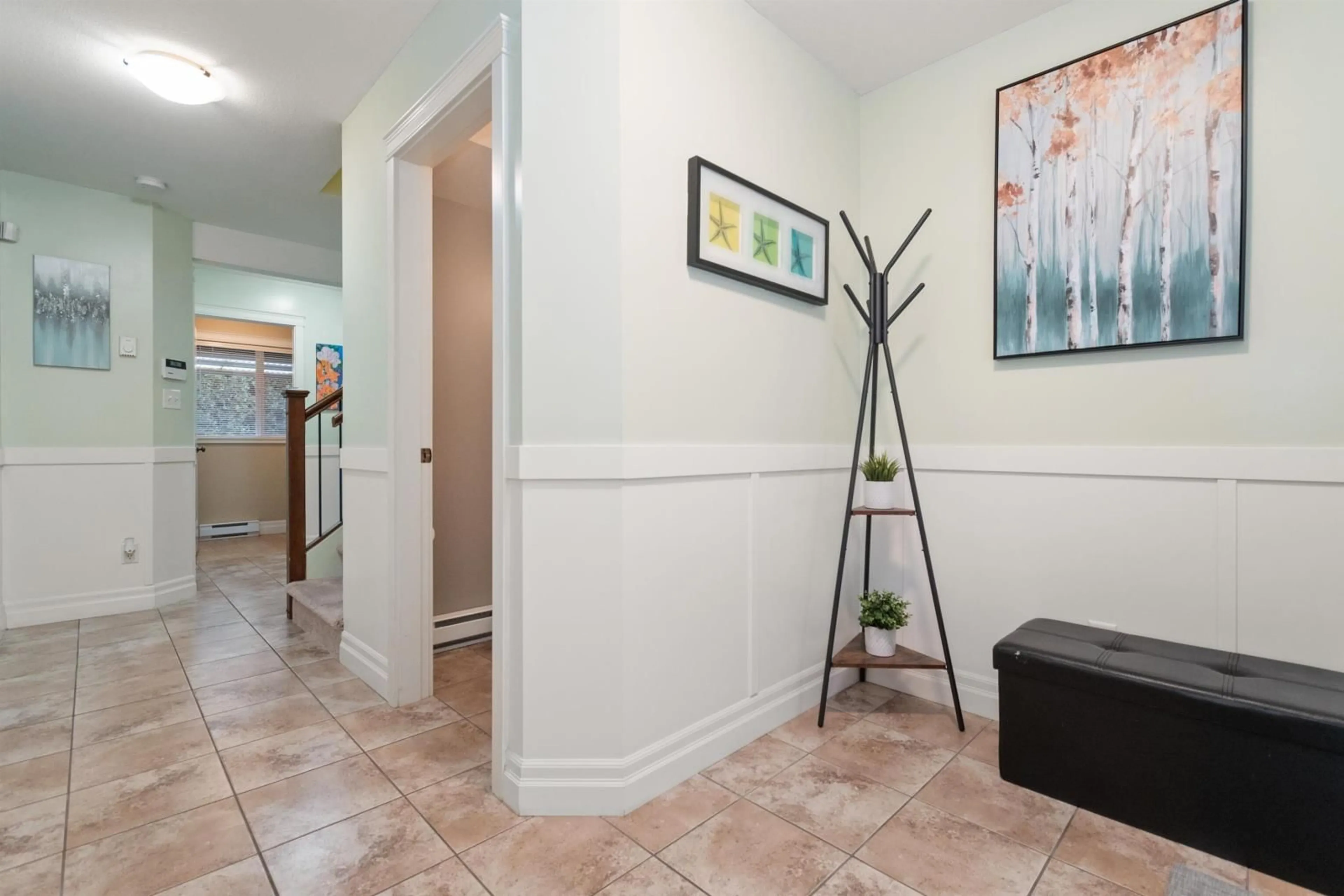 Indoor entryway for 6 8945 BROADWAY STREET|Chilliwack Proper, Chilliwack British Columbia V2P5V9