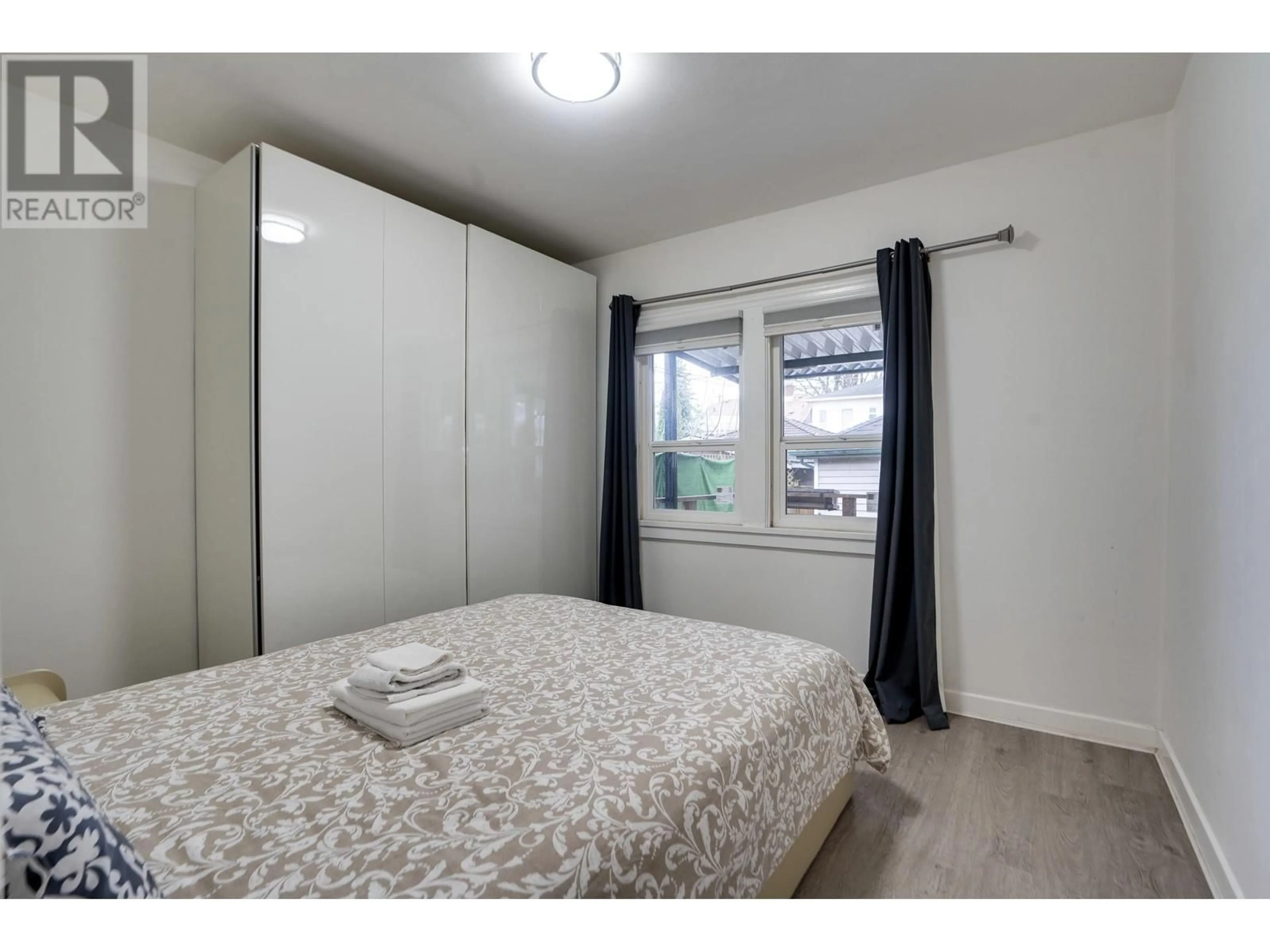 A pic of a room for 2682 NAPIER STREET, Vancouver British Columbia V5K2W6