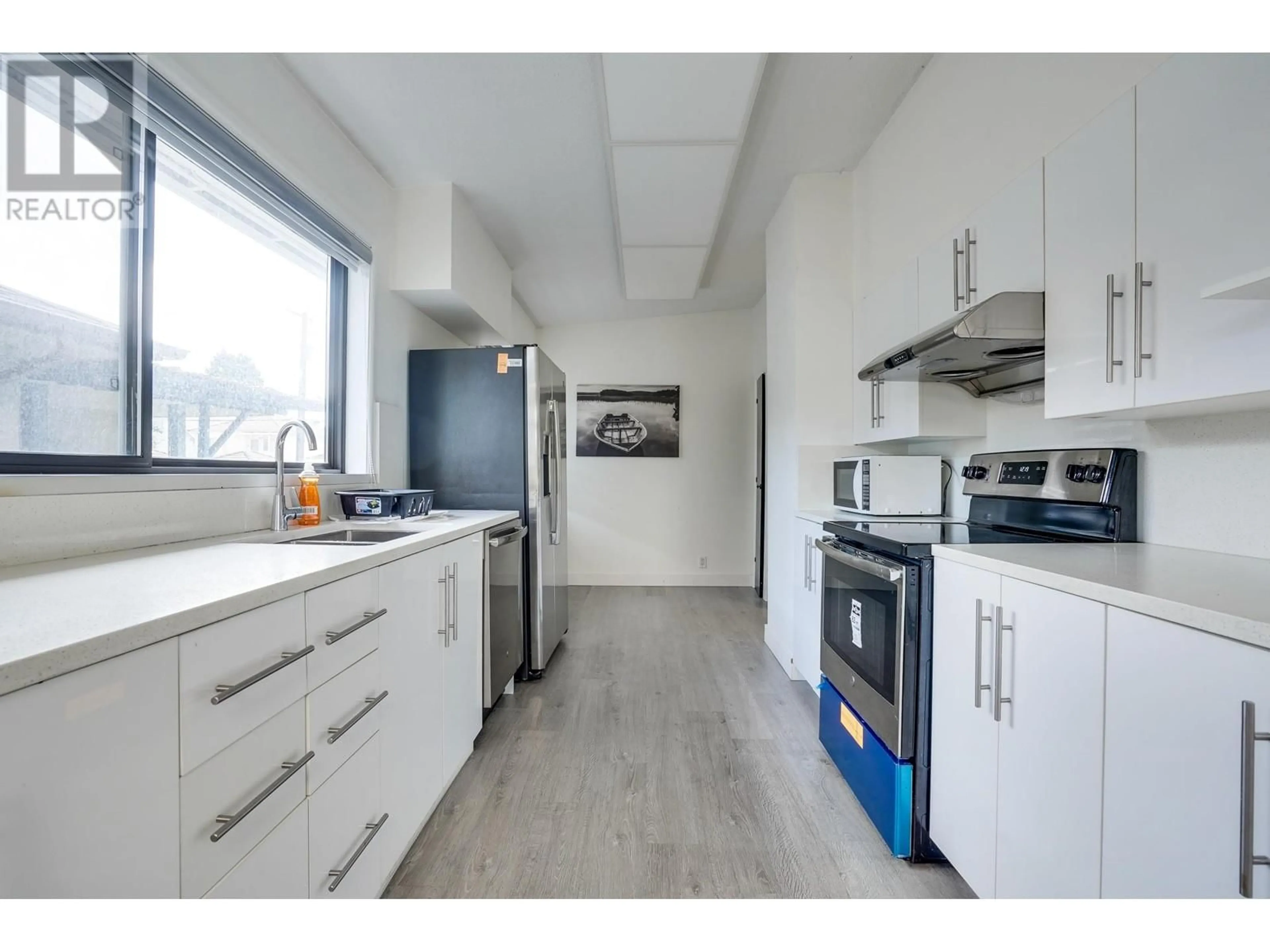 Standard kitchen, unknown for 1726 PENTICTON STREET, Vancouver British Columbia V5M3B8