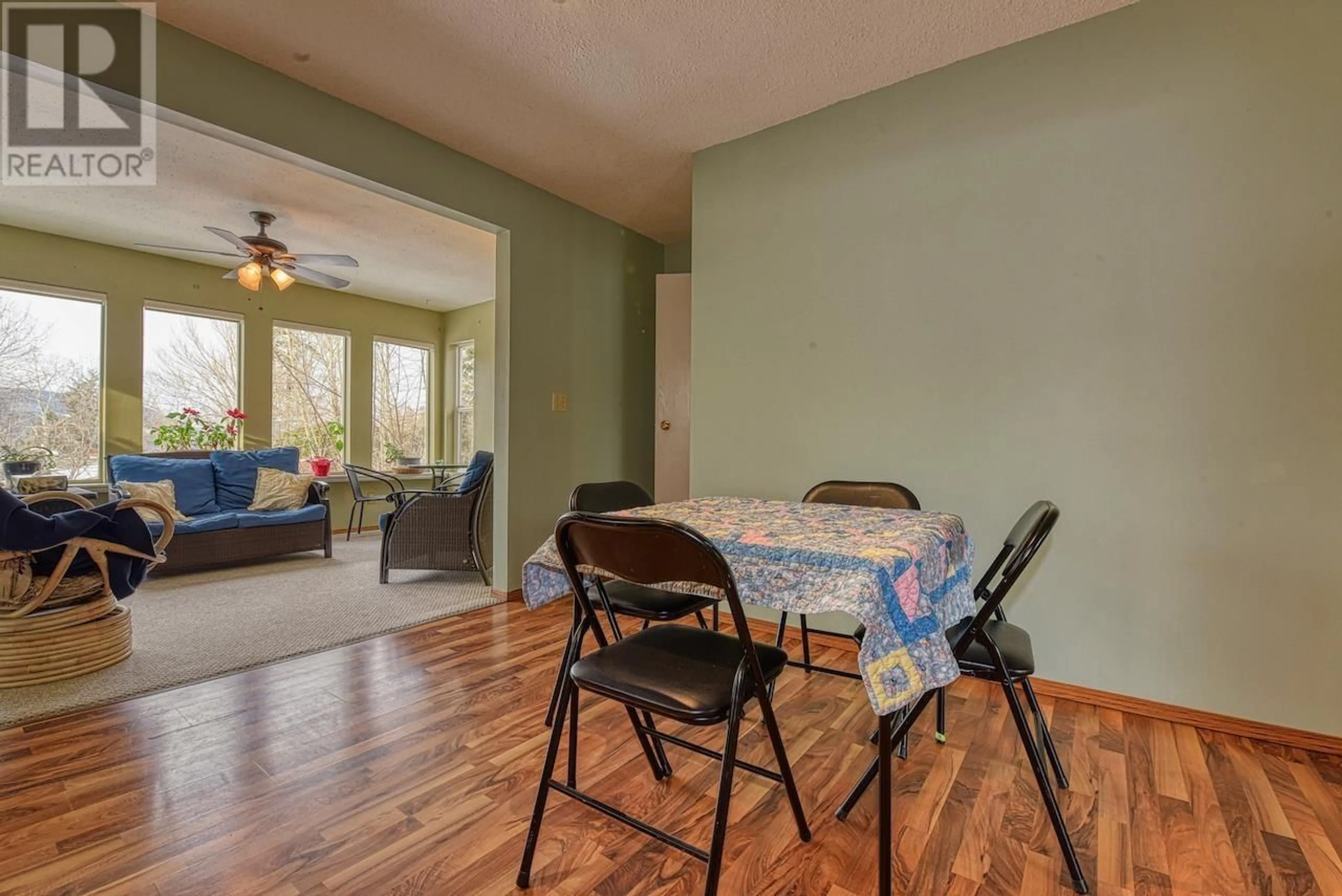 Dining room, wood/laminate floor for 357 MIDNIGHT DRIVE, Williams Lake British Columbia V2G4E1