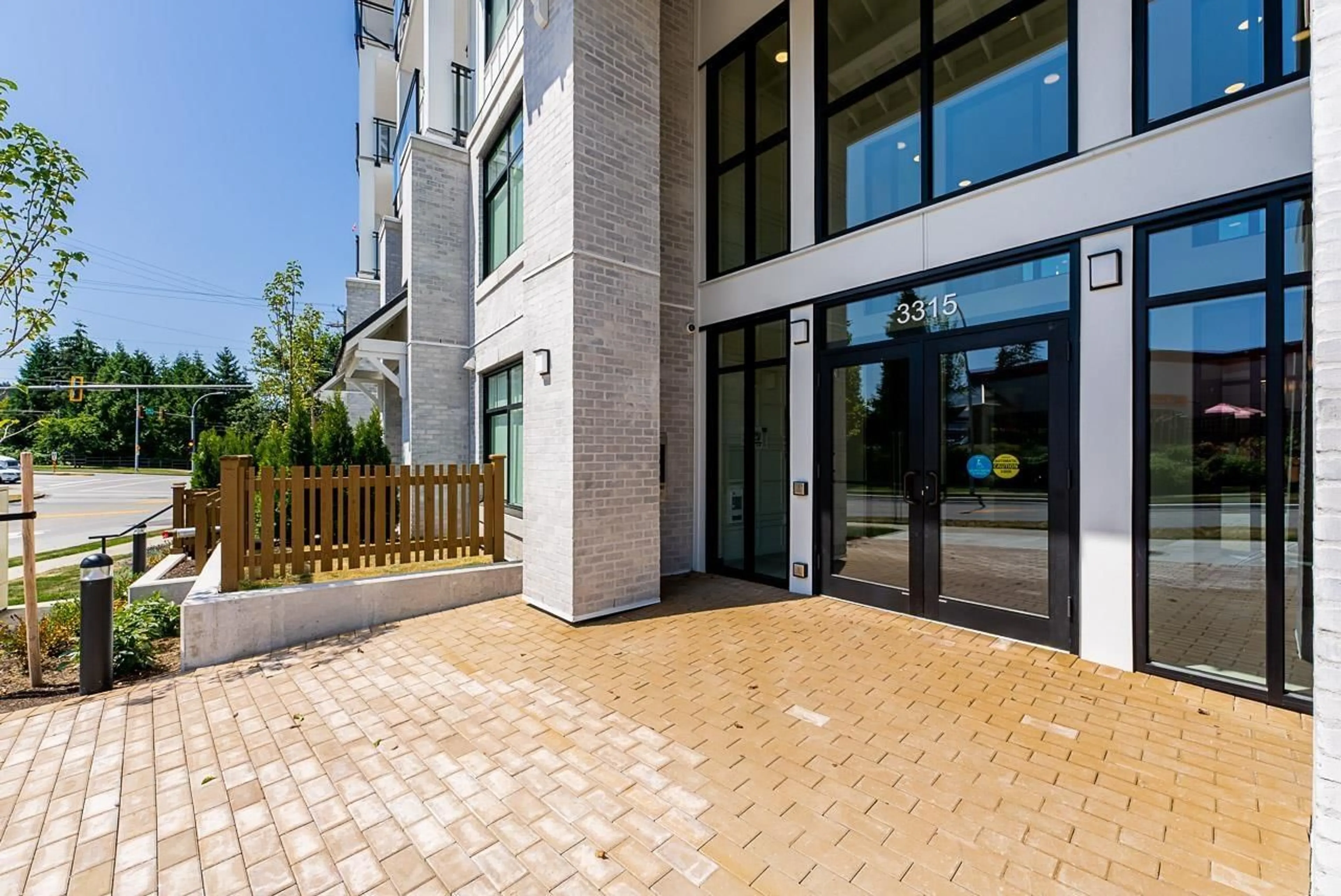 Patio, unknown for 106 - 3315 148, Surrey British Columbia V4P0H5