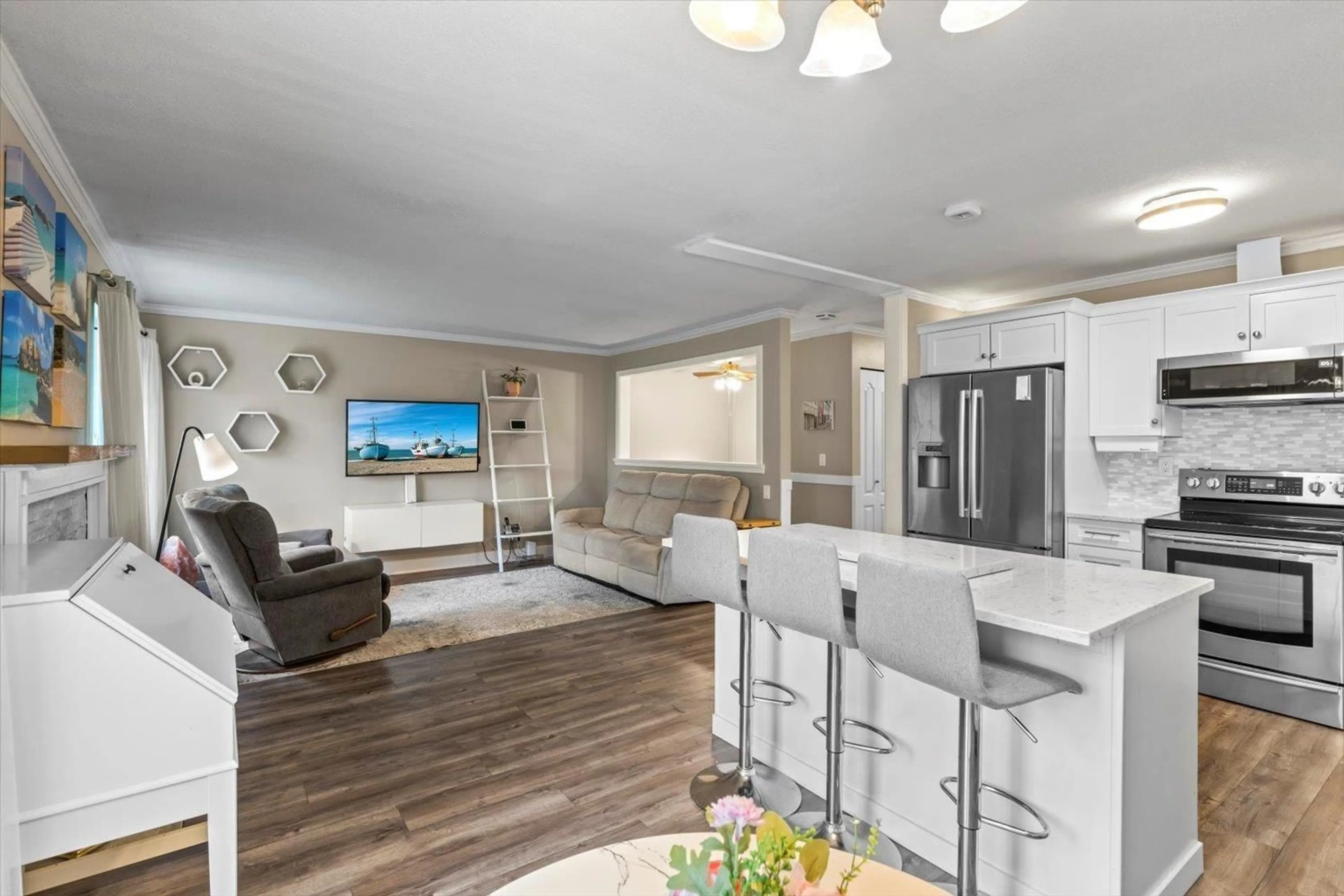 Open concept kitchen, unknown for 13 3350 ELMWOOD DRIVE, Abbotsford British Columbia V2S6B2