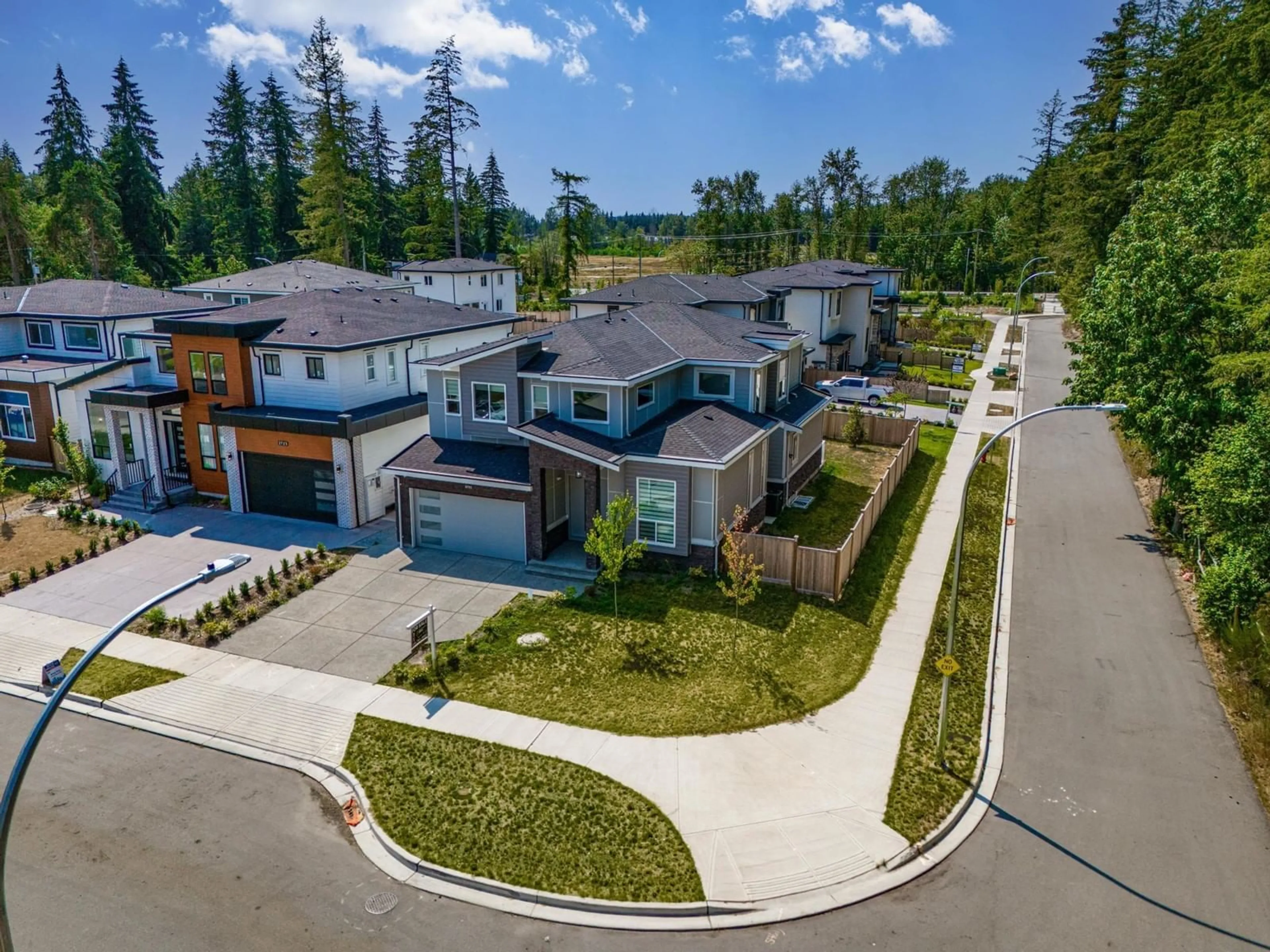 A pic from outside/outdoor area/front of a property/back of a property/a pic from drone, street for 2731 201, Langley British Columbia V2Z0B6