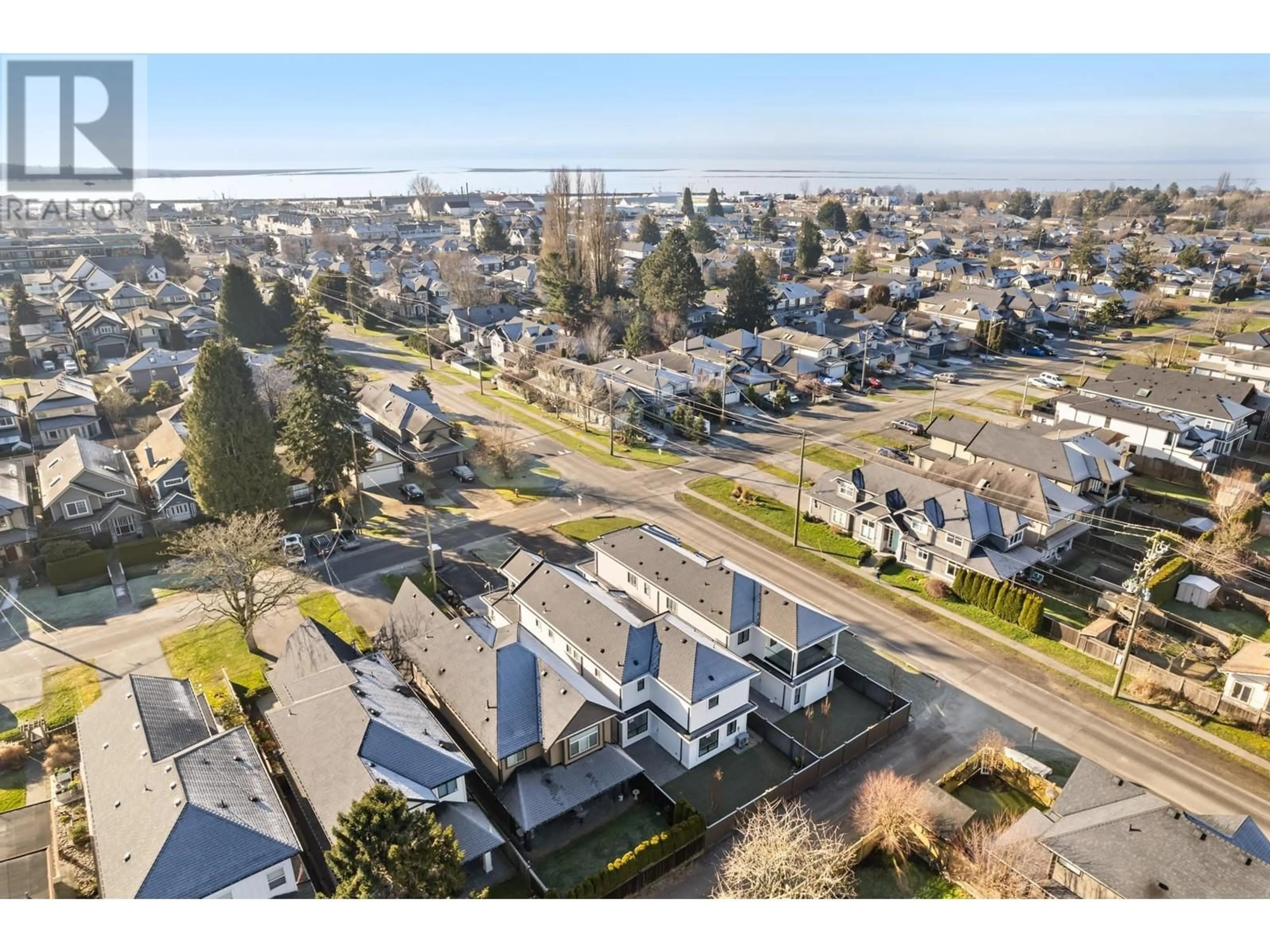 A pic from outside/outdoor area/front of a property/back of a property/a pic from drone, city buildings view from balcony for 3711 GARRY STREET, Richmond British Columbia V7E2T6