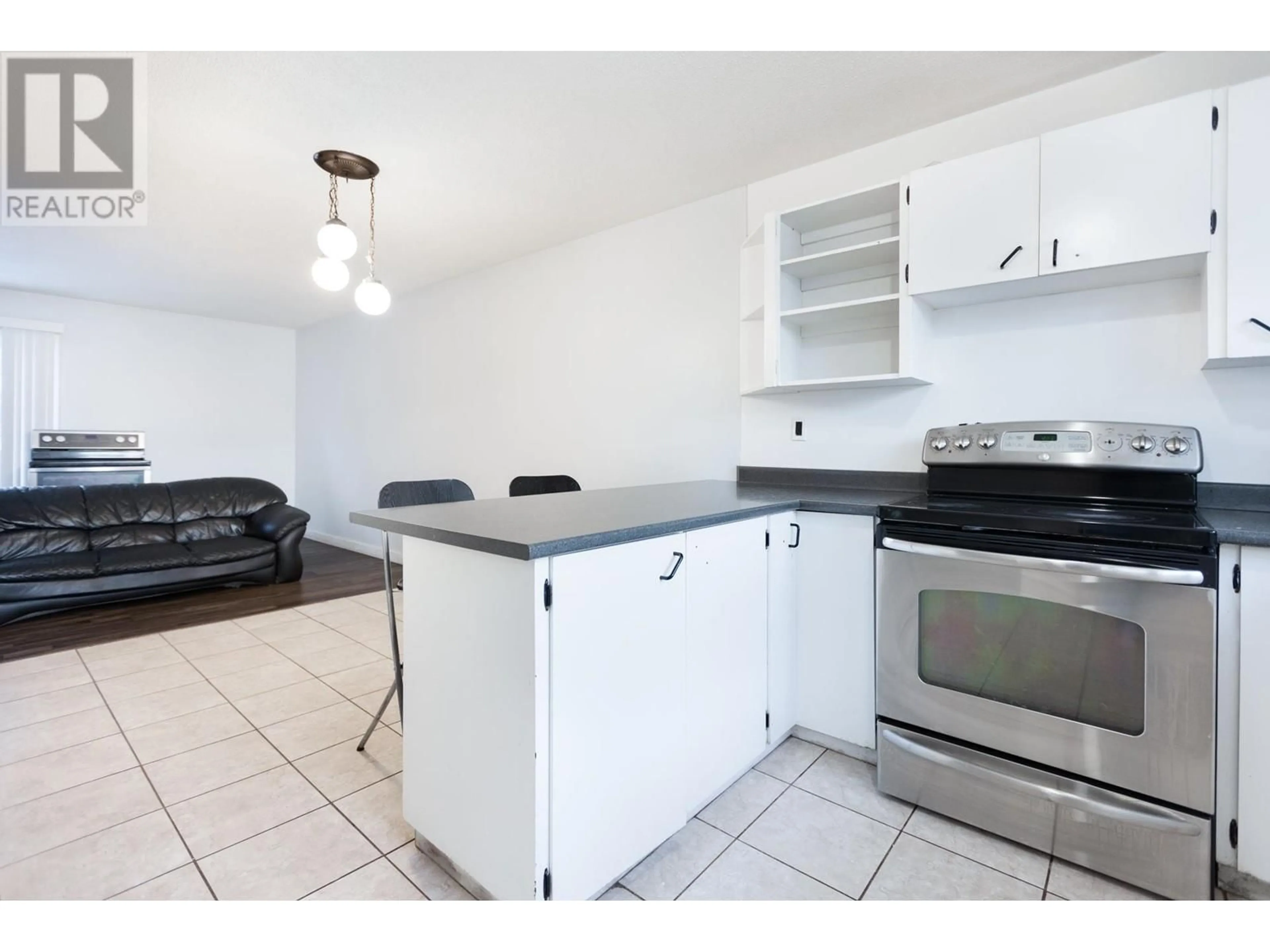 Standard kitchen, unknown for 544 BEECH CRESCENT, Prince George British Columbia V2N1L1