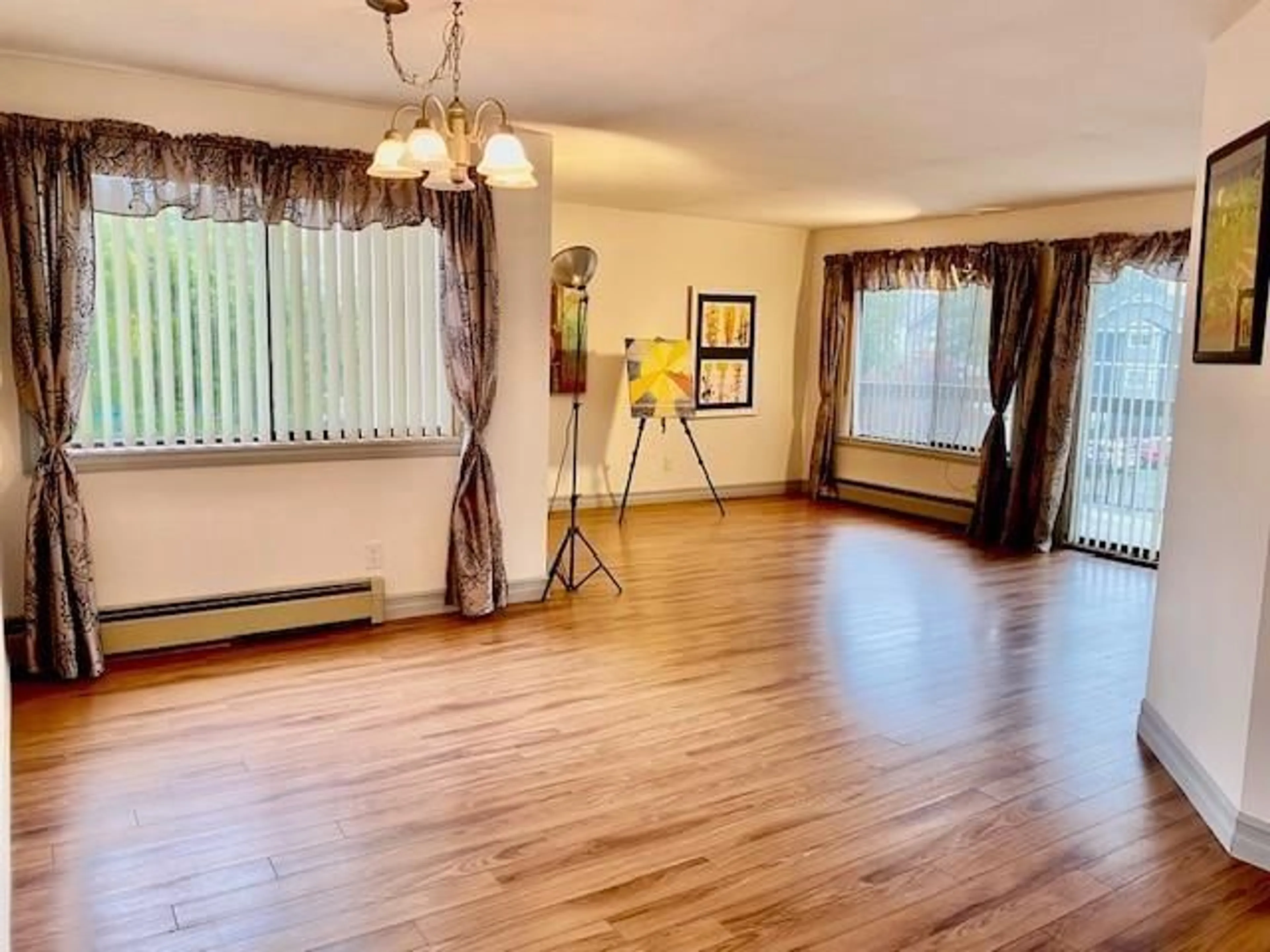 A pic of a room for 333 31955 OLD YALE ROAD, Abbotsford British Columbia V2T4N1