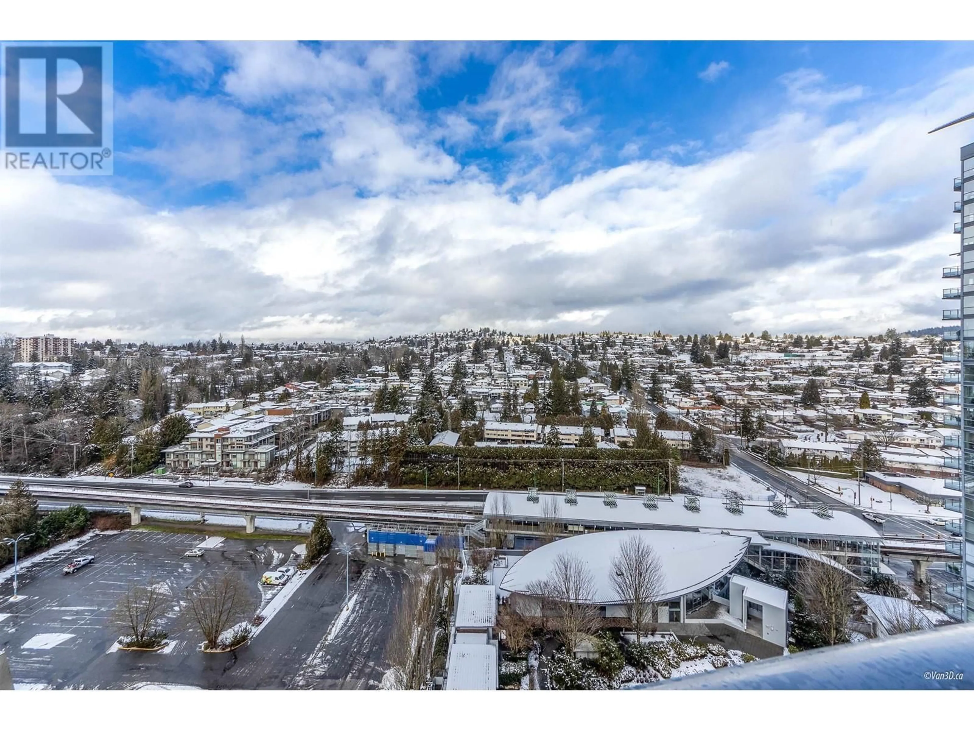 A pic from outside/outdoor area/front of a property/back of a property/a pic from drone, city buildings view from balcony for 2106 5611 GORING STREET, Burnaby British Columbia V5B0A3