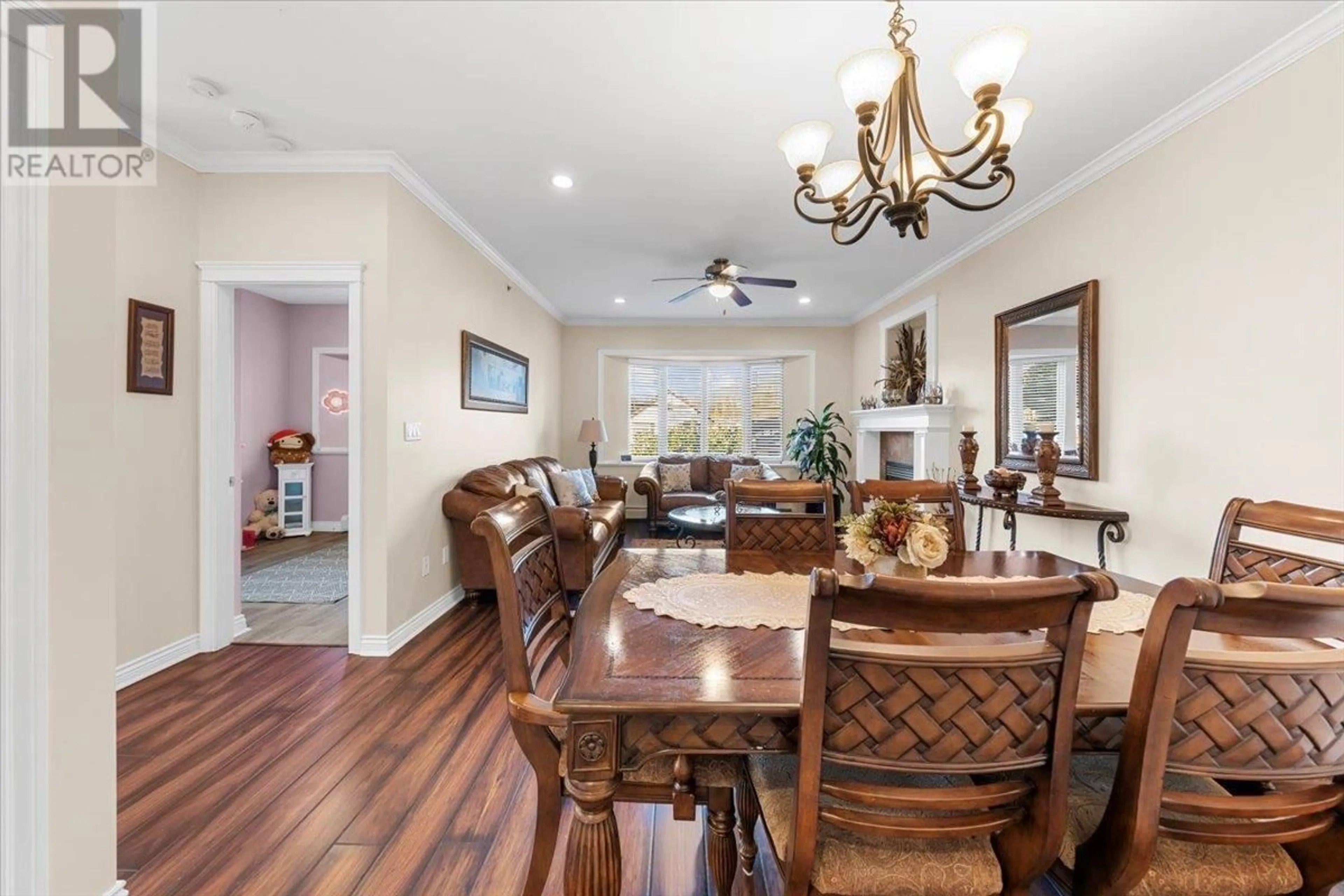 Dining room, wood/laminate floor for 1380 PRAIRIE AVENUE, Port Coquitlam British Columbia V3B1T2