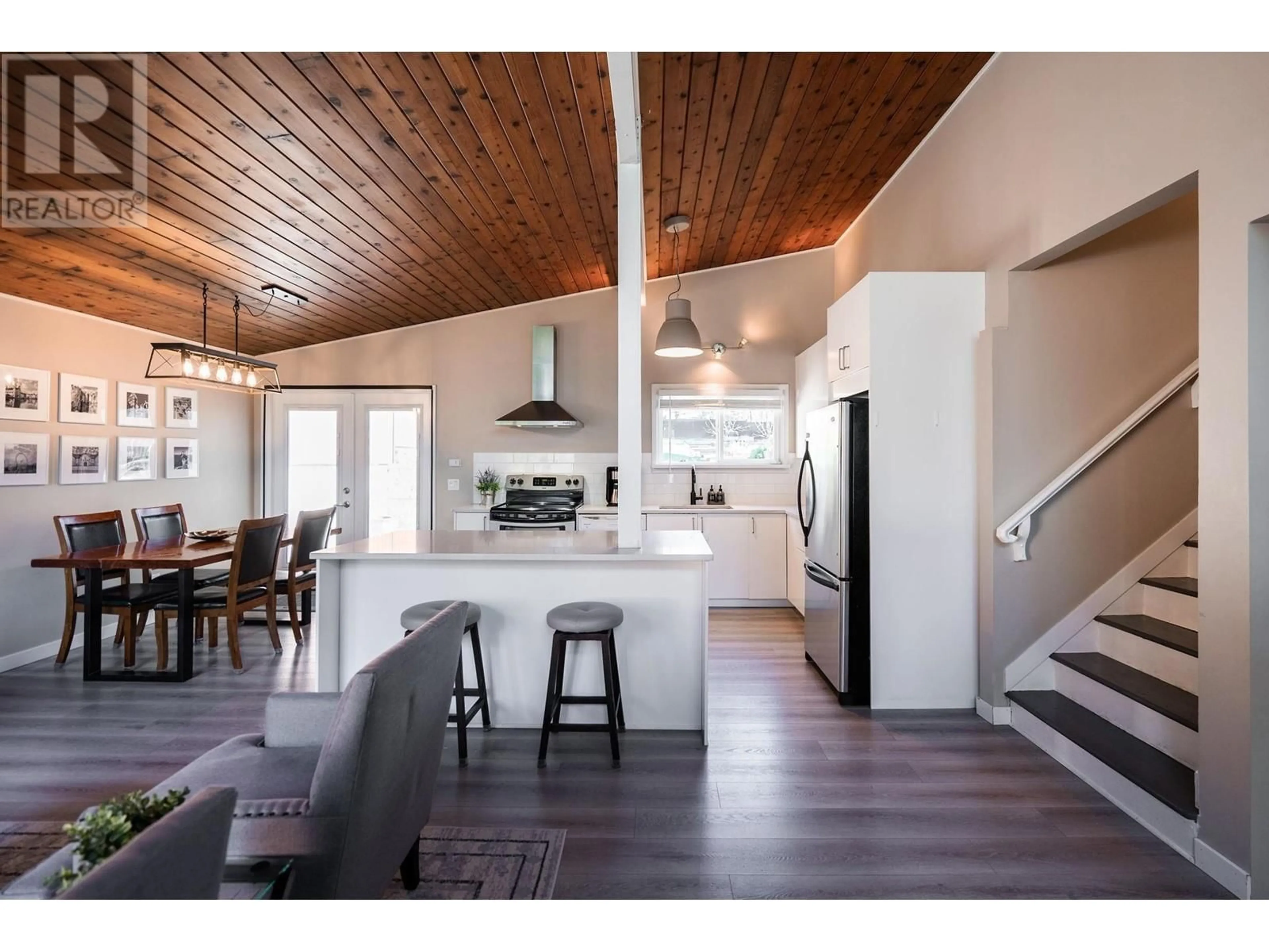 Open concept kitchen, unknown for 575 TIPTON STREET, Coquitlam British Columbia V3J5M9