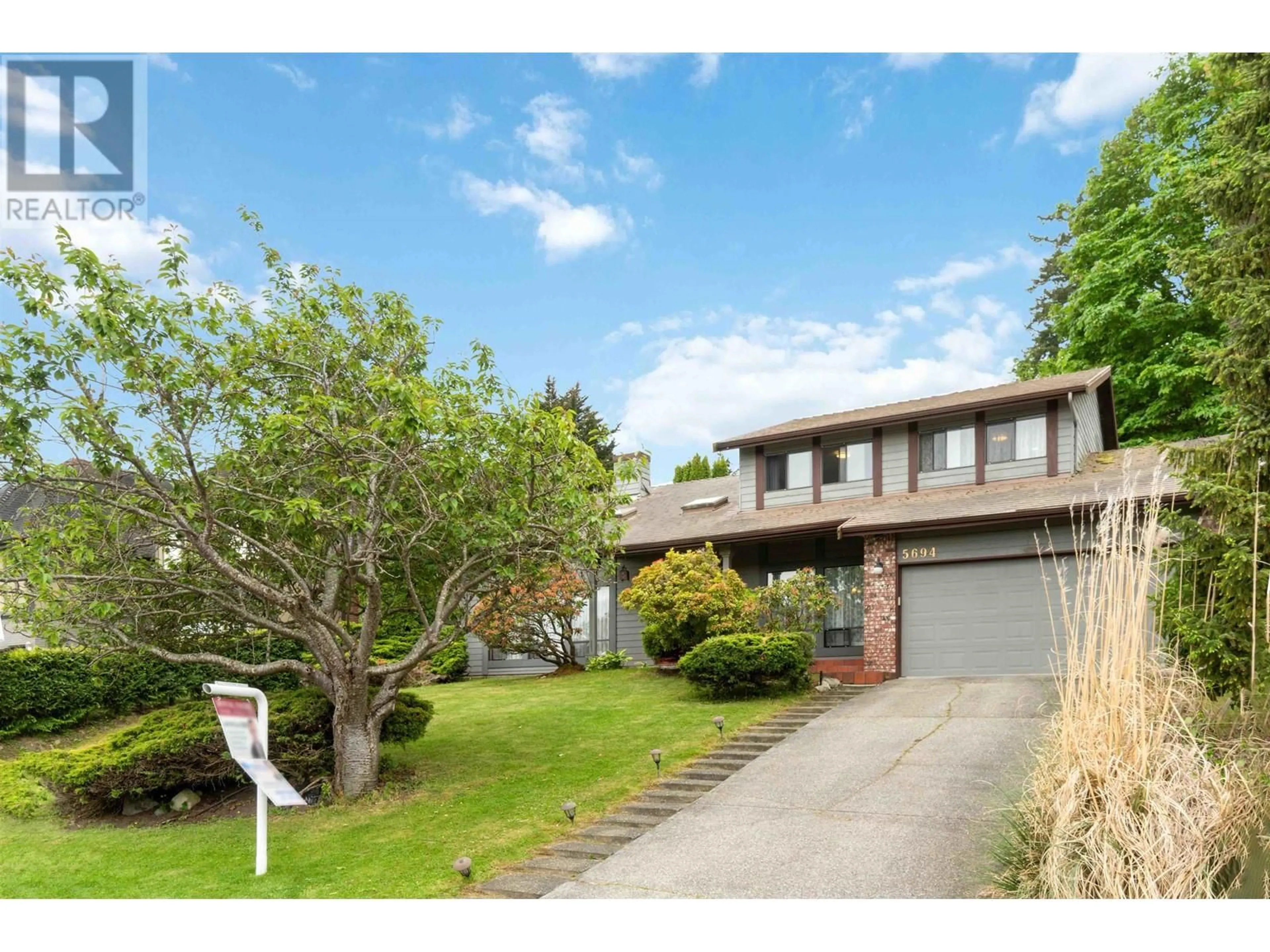 A pic from outside/outdoor area/front of a property/back of a property/a pic from drone, street for 5694 GREENLAND DRIVE, Tsawwassen British Columbia V4L2J5