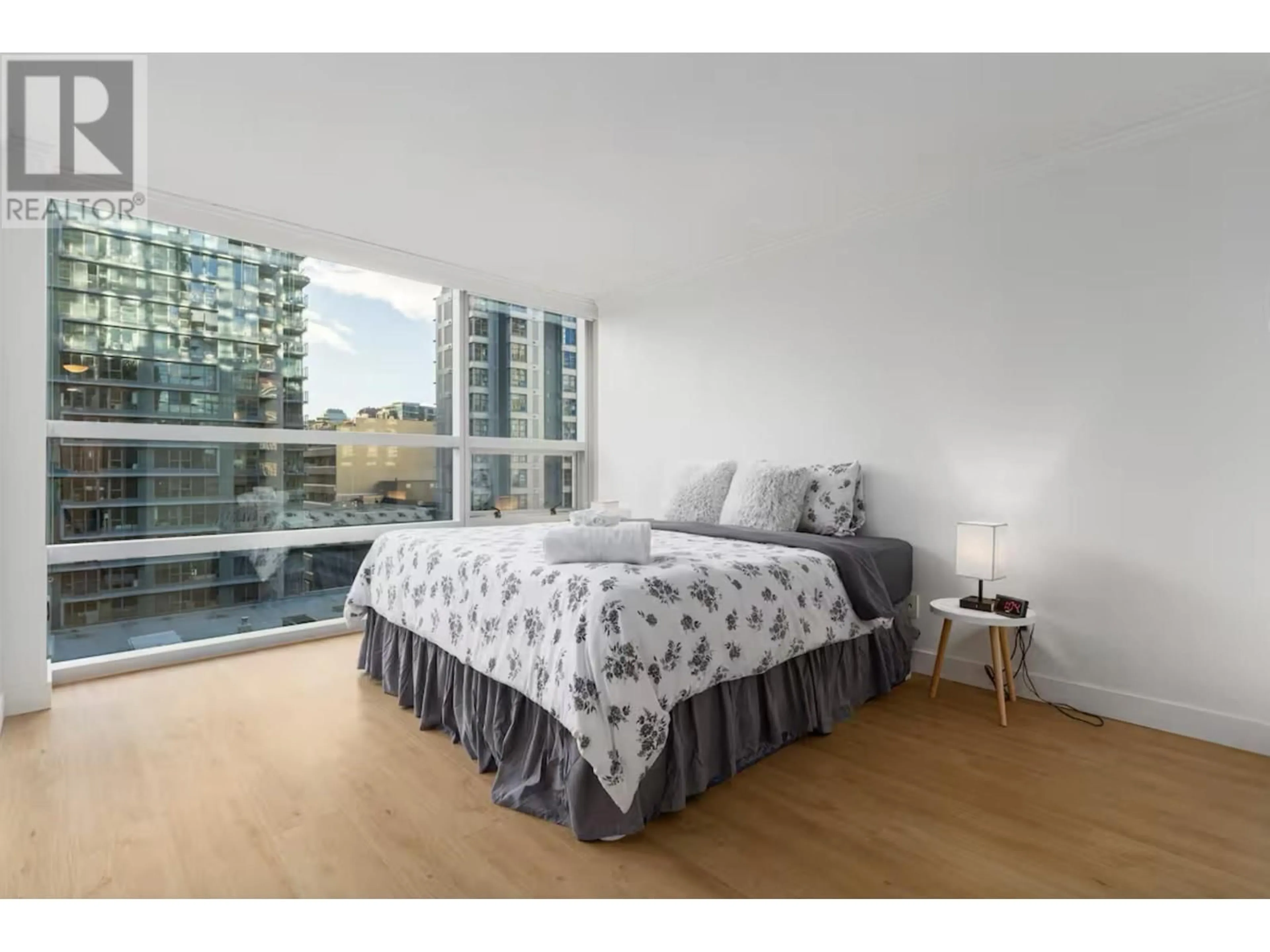 Bedroom with bed, unknown for 901 1050 BURRARD STREET, Vancouver British Columbia V6Z2S3