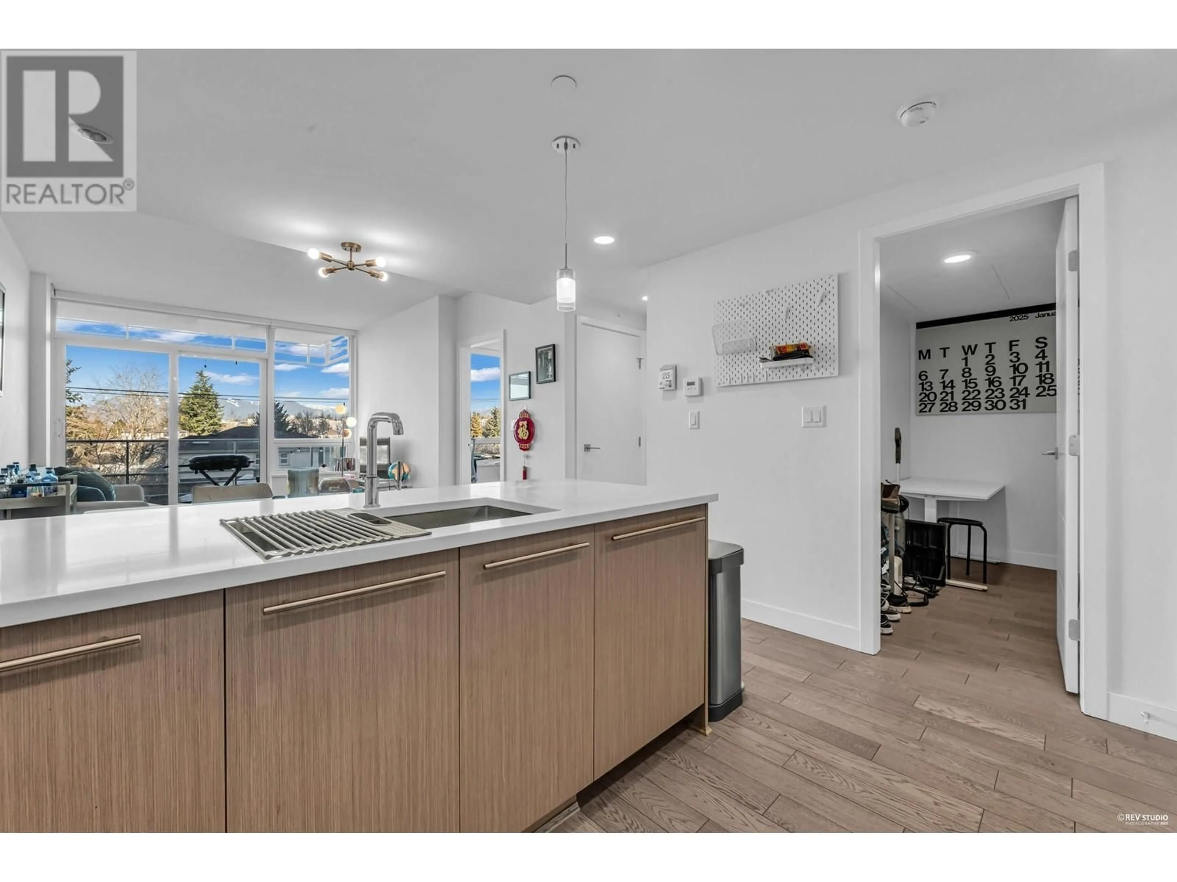 Open concept kitchen, unknown for 406 655 W 41ST AVENUE, Vancouver British Columbia V5Z2N1