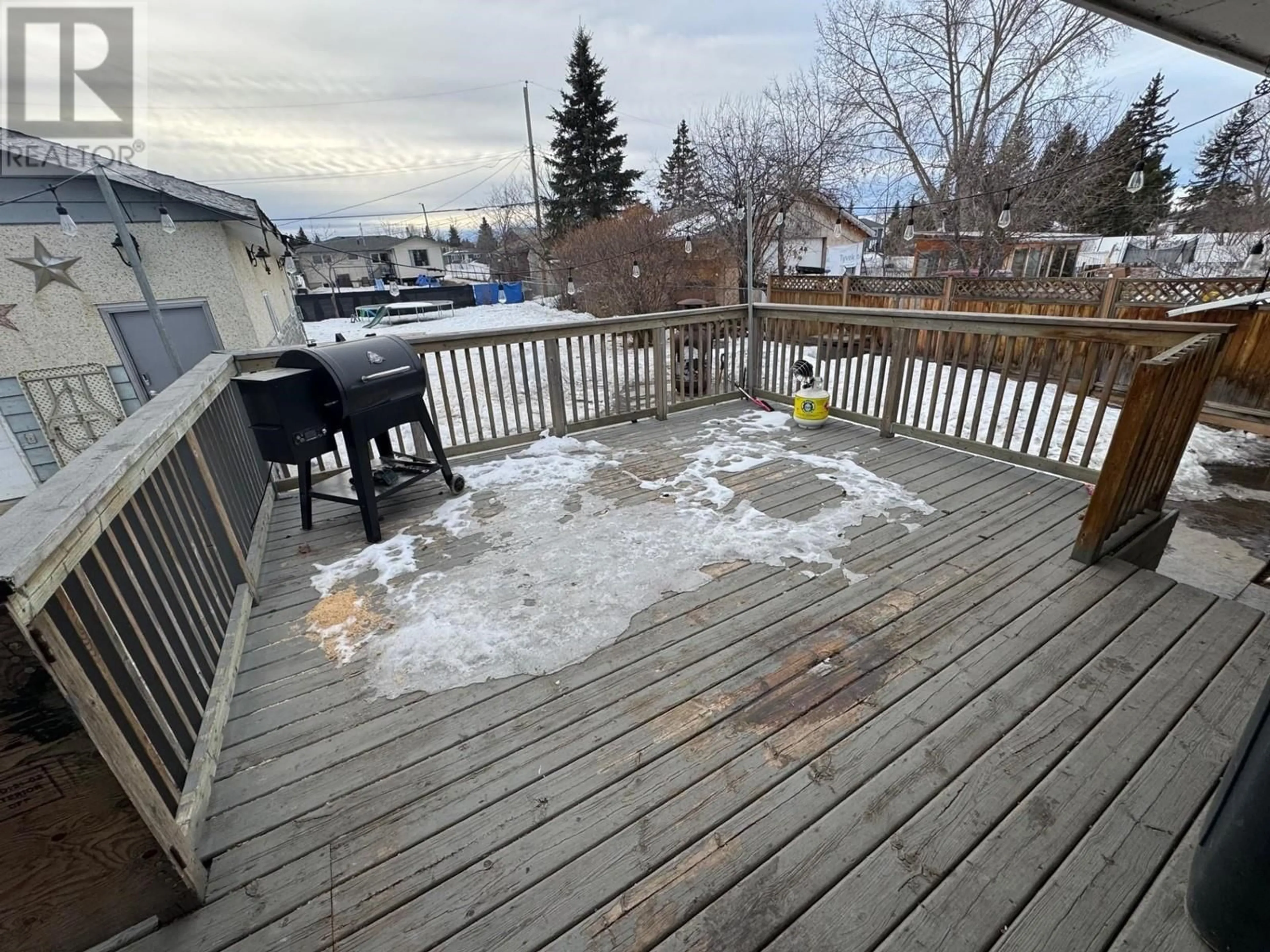 Patio, water/lake/river/ocean view for 9539 112 AVENUE, Fort St. John British Columbia V1J2W1