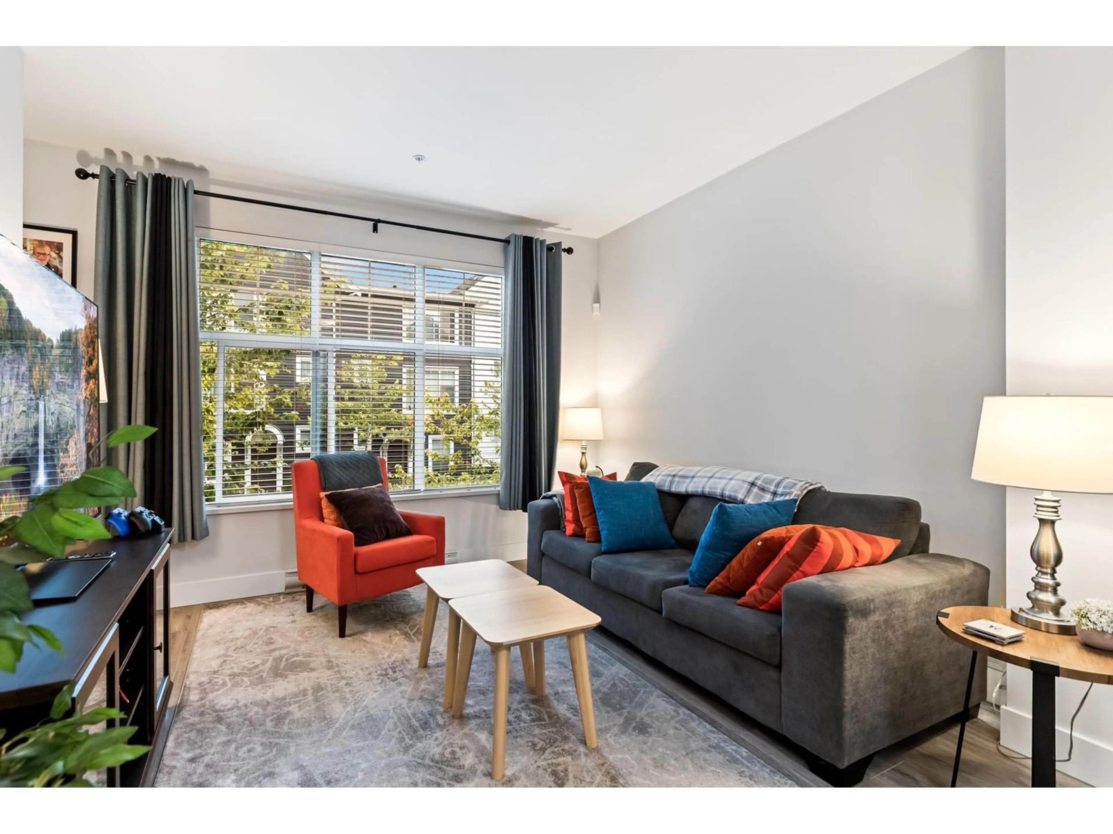 Living room with furniture, unknown for 31 - 20451 84, Langley British Columbia V2Y0X5