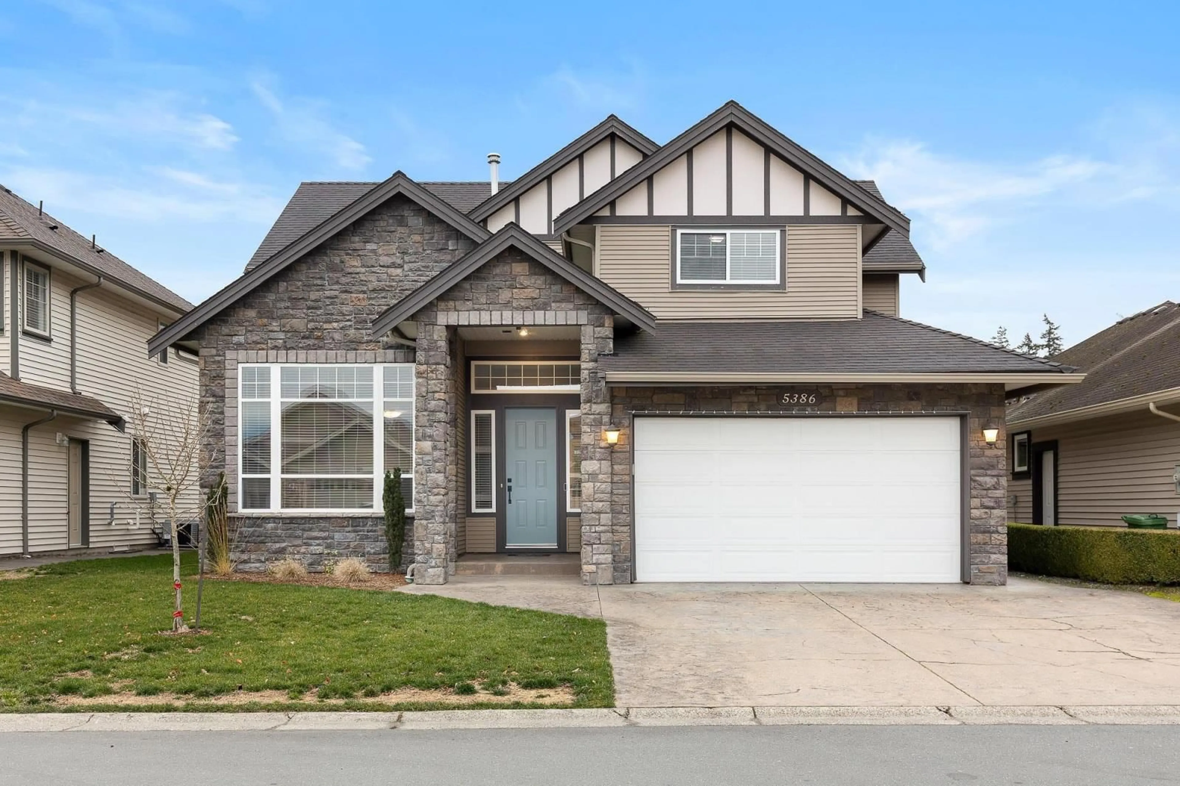 Home with brick exterior material, street for 5386 CHINOOK STREET|Sardis South, Chilliwack British Columbia V2R0A6