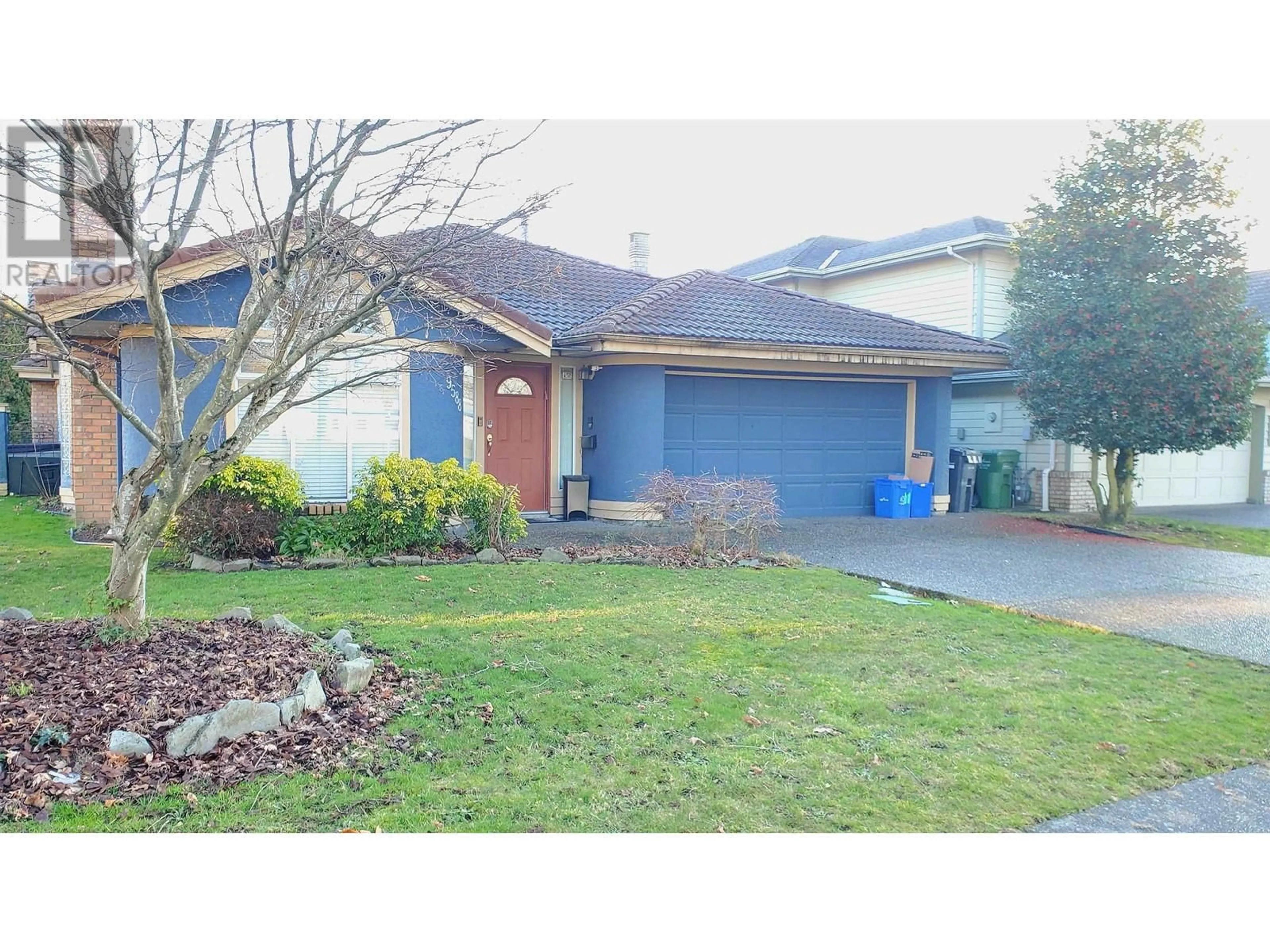 A pic from outside/outdoor area/front of a property/back of a property/a pic from drone, street for 9588 CAPSTAN WAY, Richmond British Columbia V6X3N1