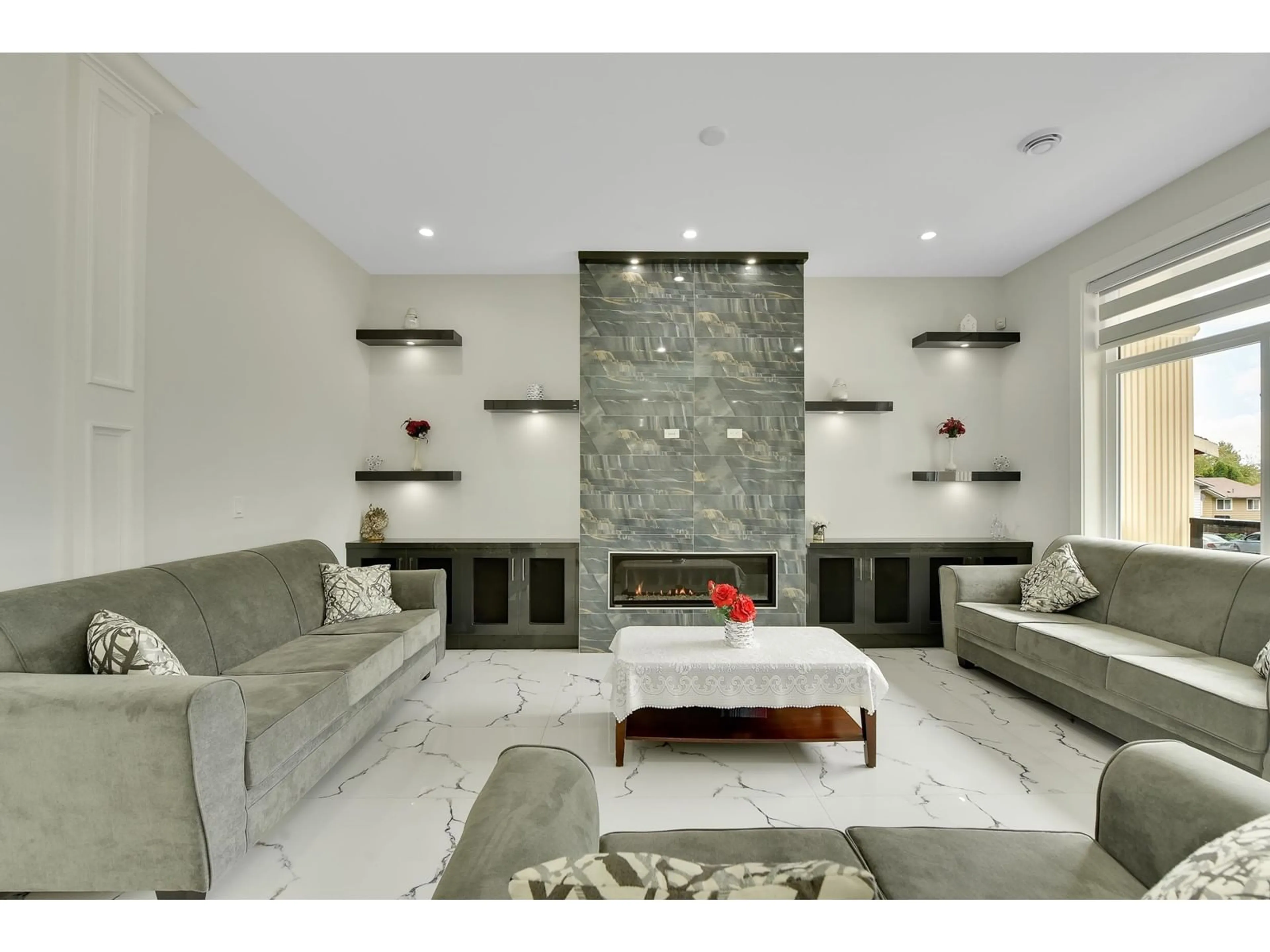 Living room with furniture, unknown for 13557 67A AVENUE, Surrey British Columbia V3W2C1
