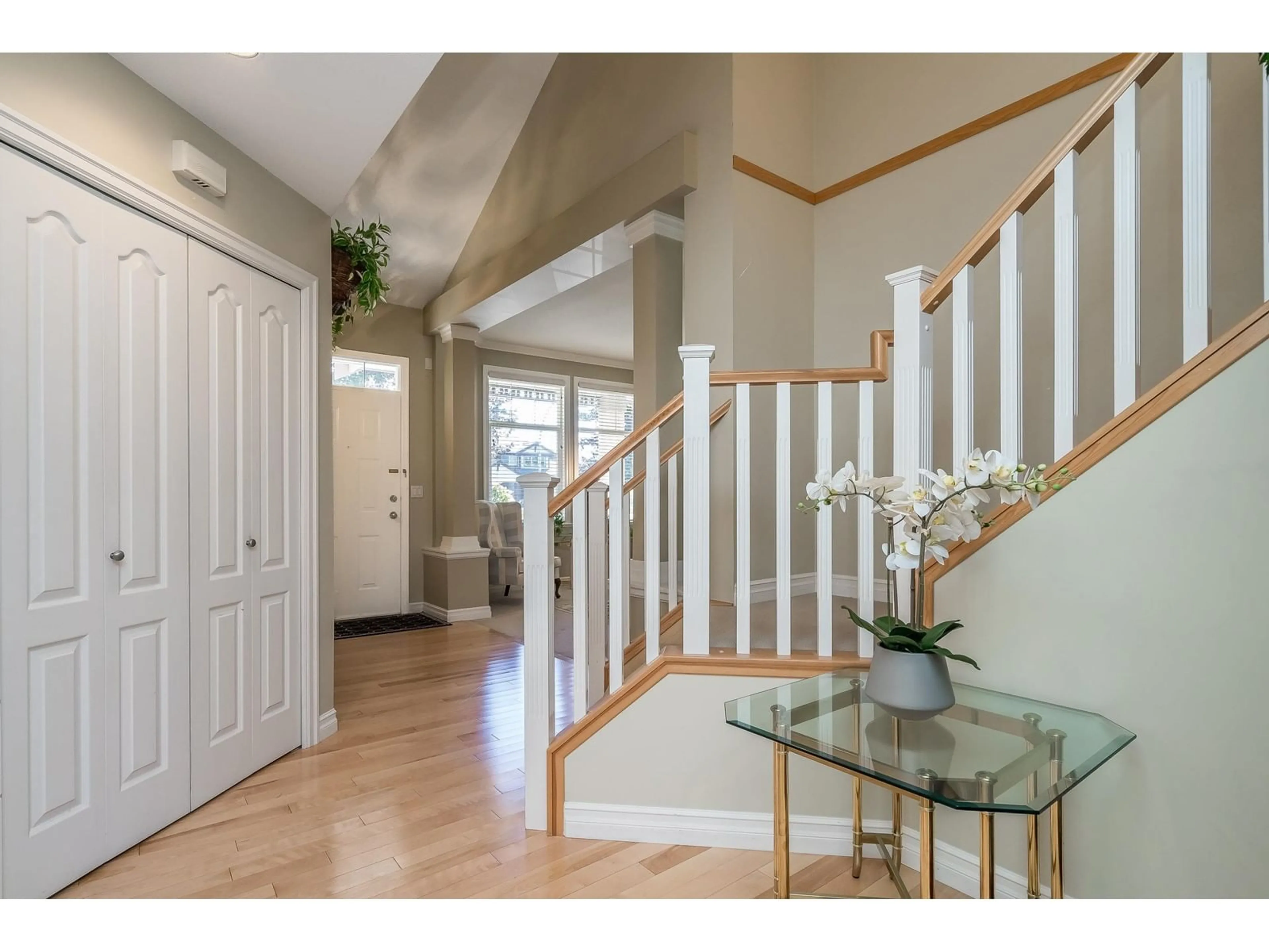 Indoor entryway for 9091 202B STREET, Langley British Columbia V1M4C1