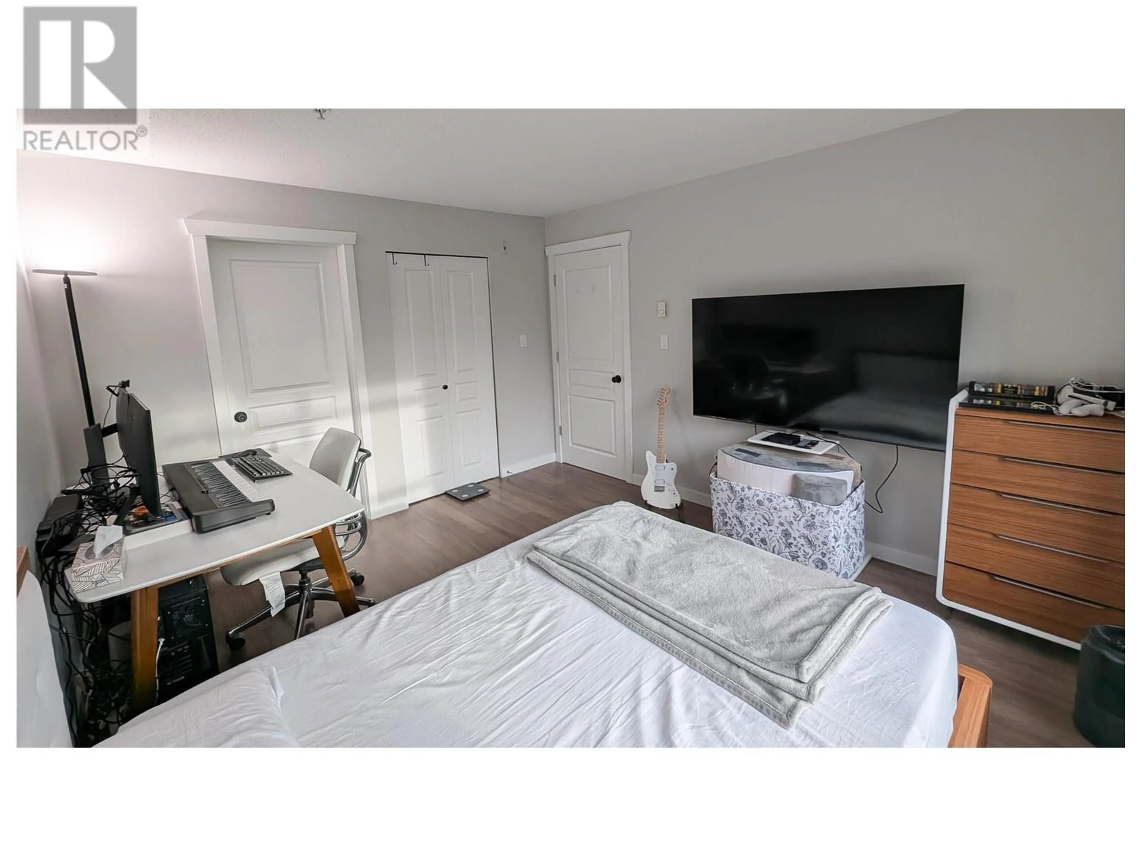 A pic of a room for 210 2958 SILVER SPRINGS BOULEVARD, Coquitlam British Columbia V3E3R9