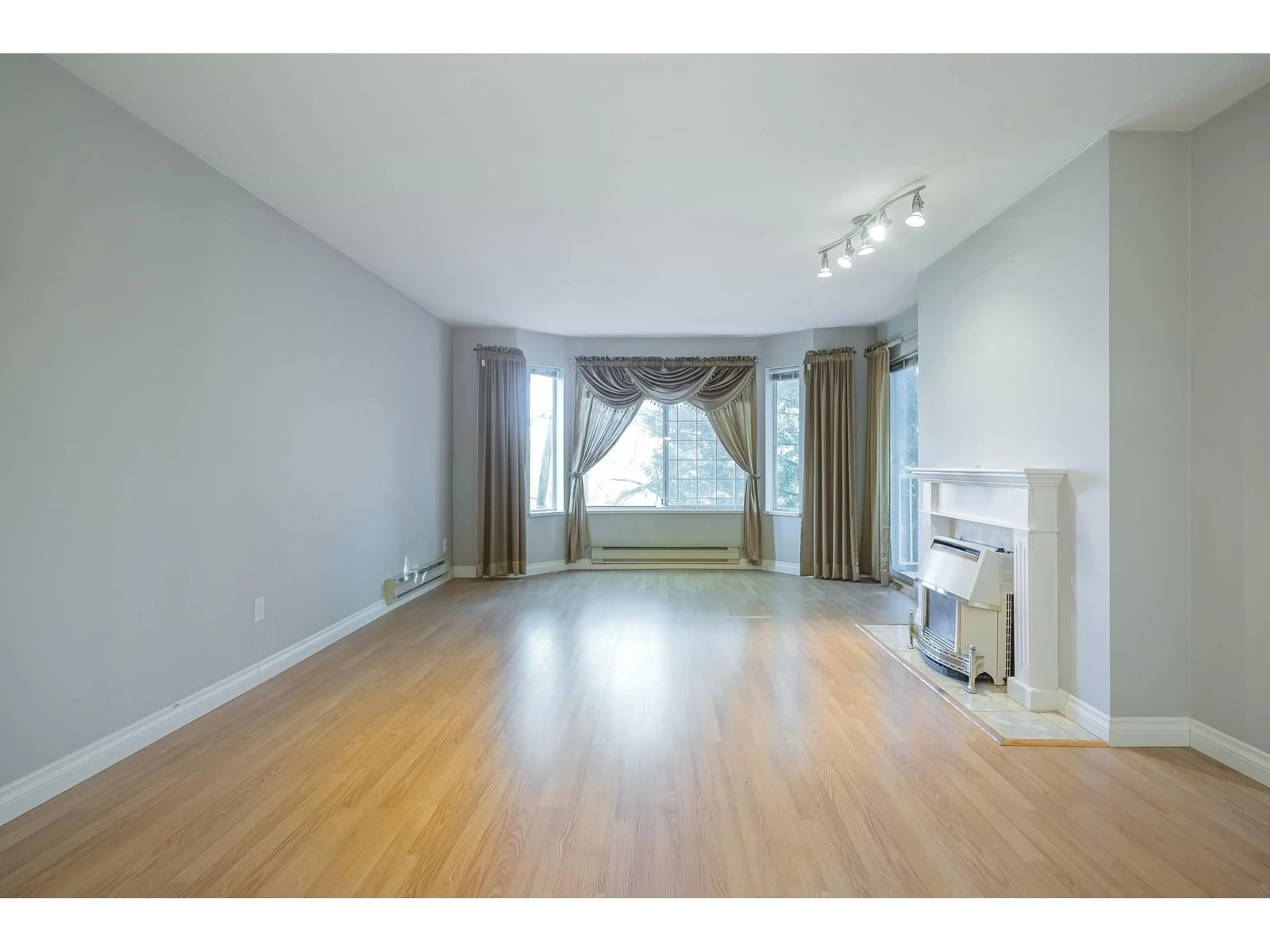 A pic of a room for 101 20600 53A AVENUE, Langley British Columbia V3A8C2