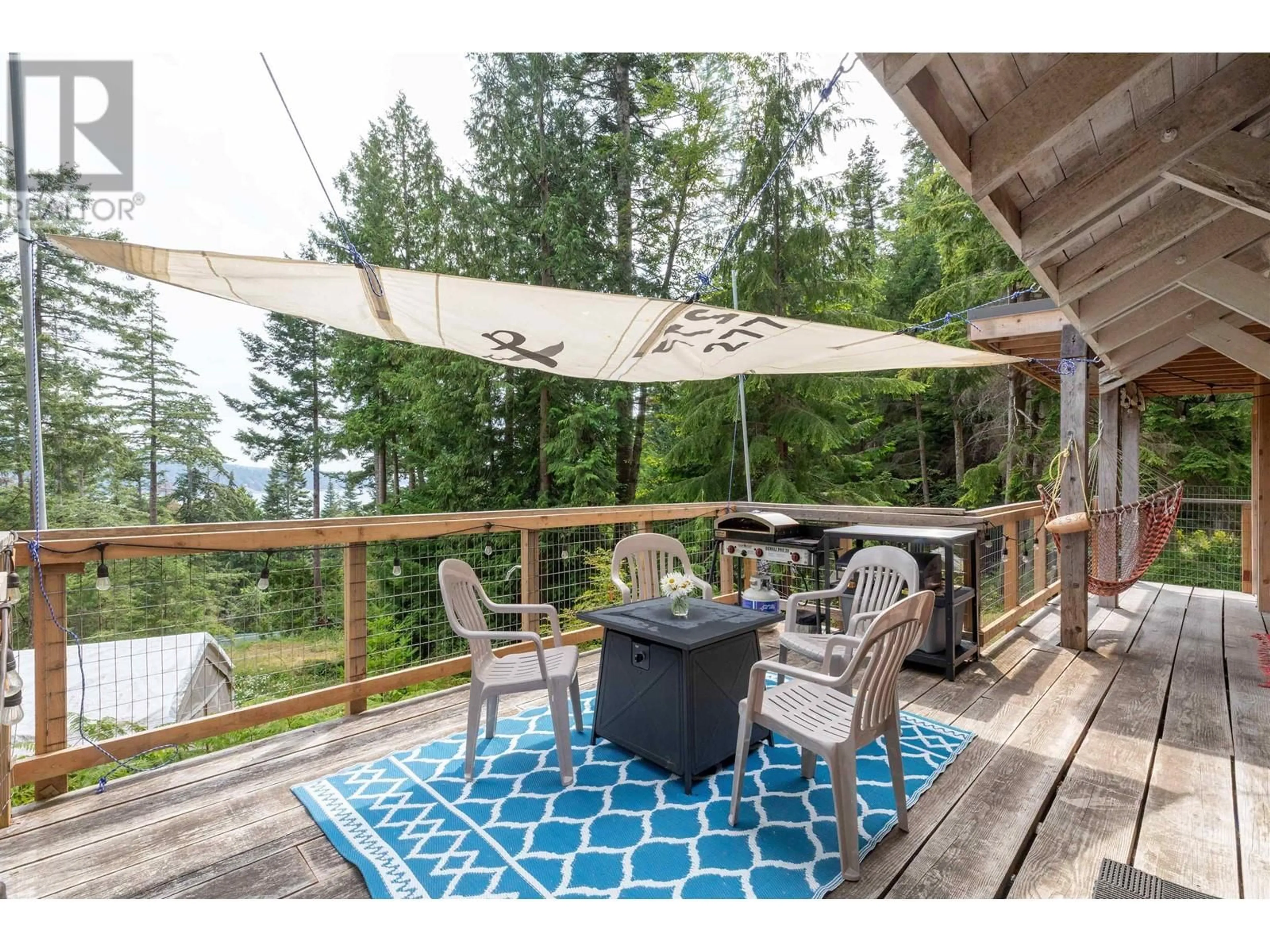 Patio, water/lake/river/ocean view for 283 GORDON ROAD, Keats Island British Columbia V0N1V0