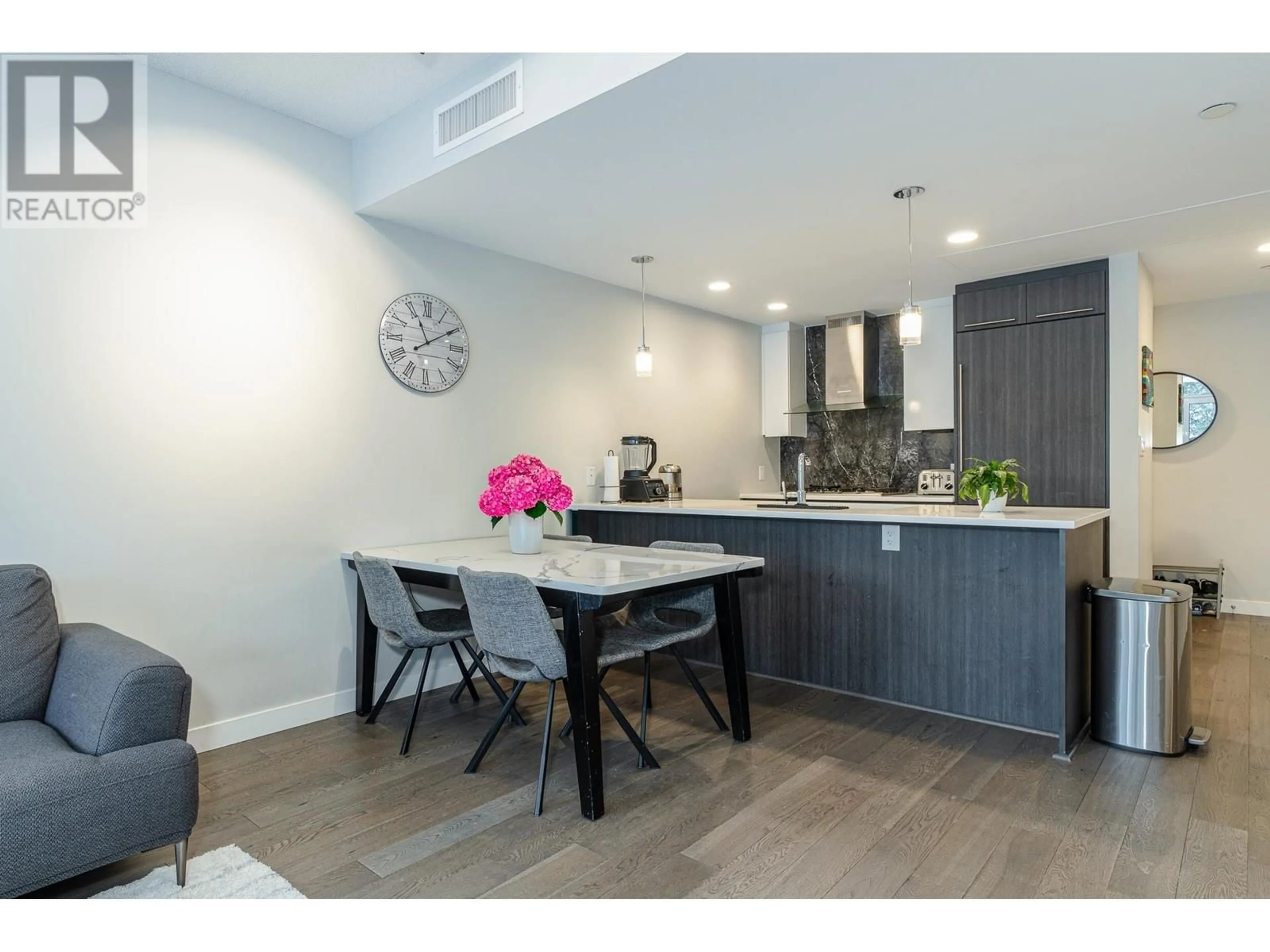 Open concept kitchen, unknown for 205 5033 CAMBIE STREET, Vancouver British Columbia V5Z0H6