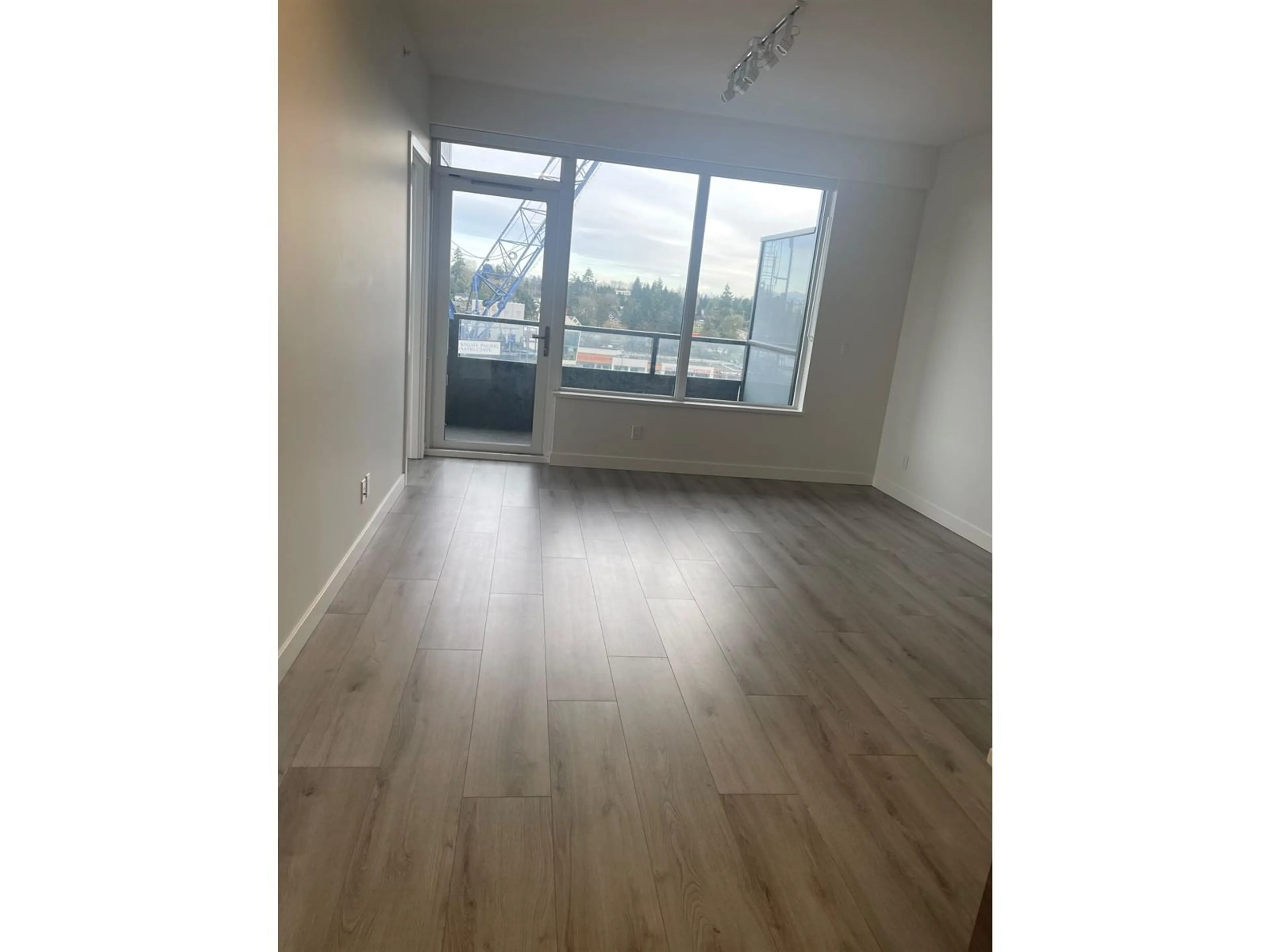 A pic of a room for 1112 - 10626 CITY, Surrey British Columbia V3T0S3