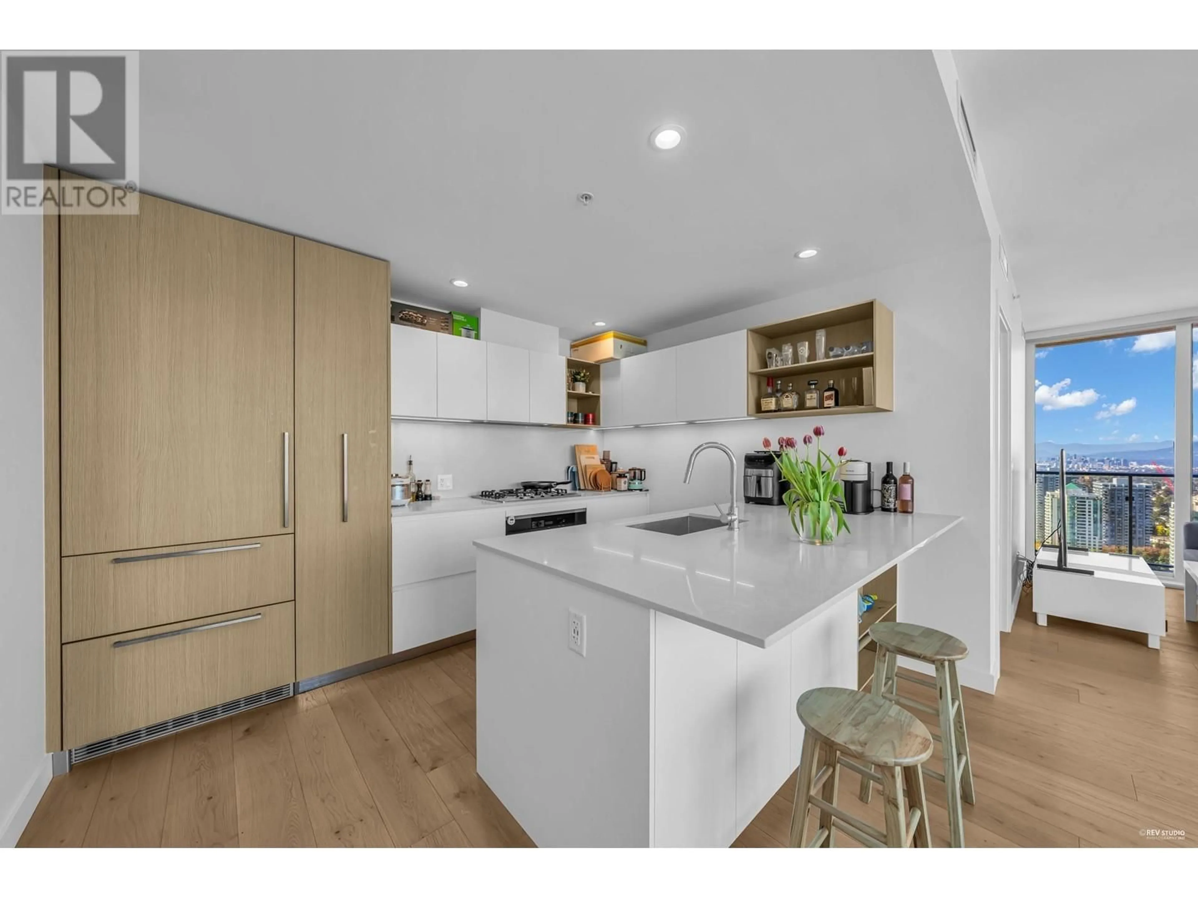 Open concept kitchen, unknown for 3007 - 6000 MCKAY AVENUE, Burnaby British Columbia V5H0K2