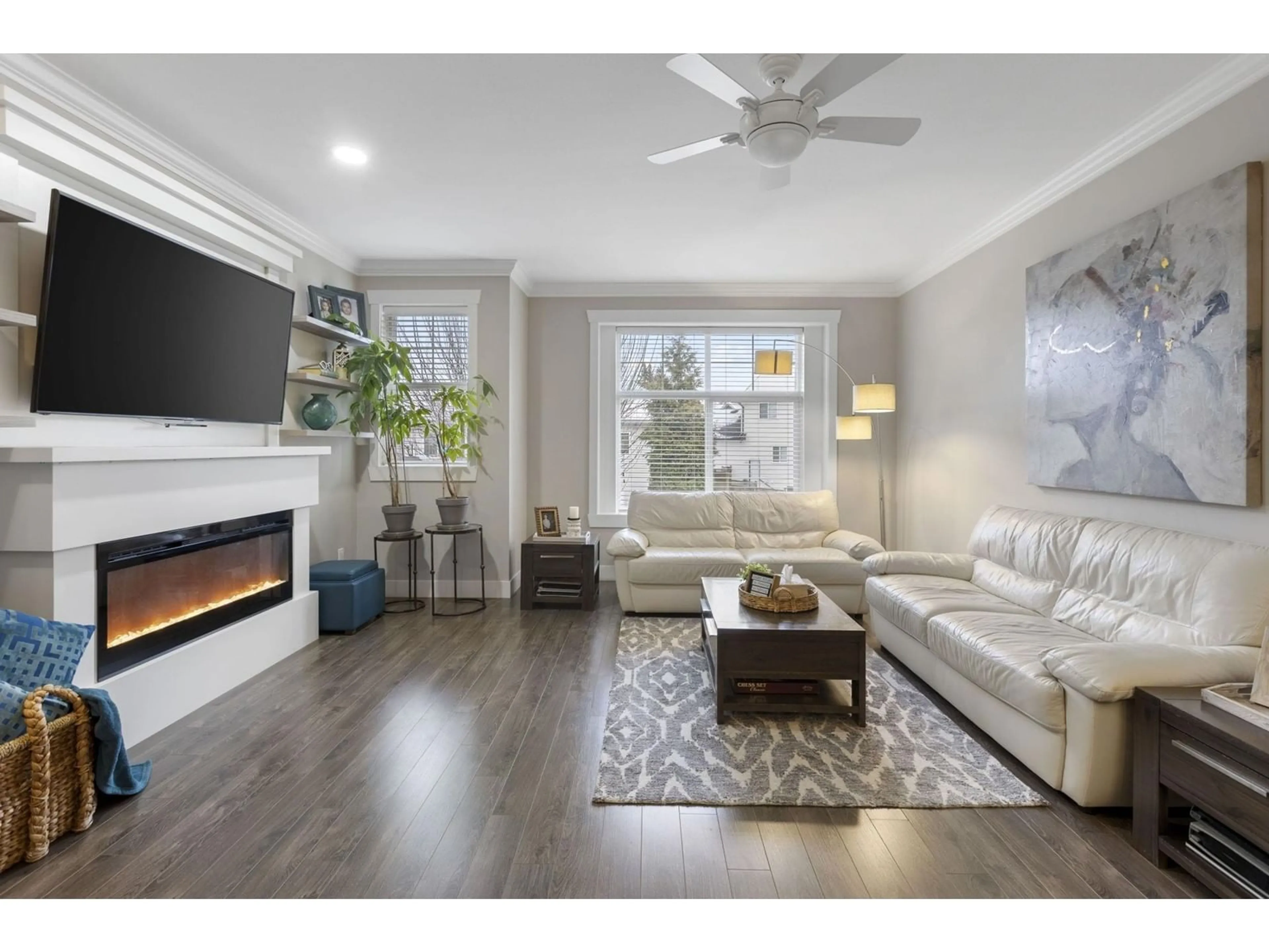 Living room with furniture, unknown for 18 33860 MARSHALL ROAD, Abbotsford British Columbia V2S0E8