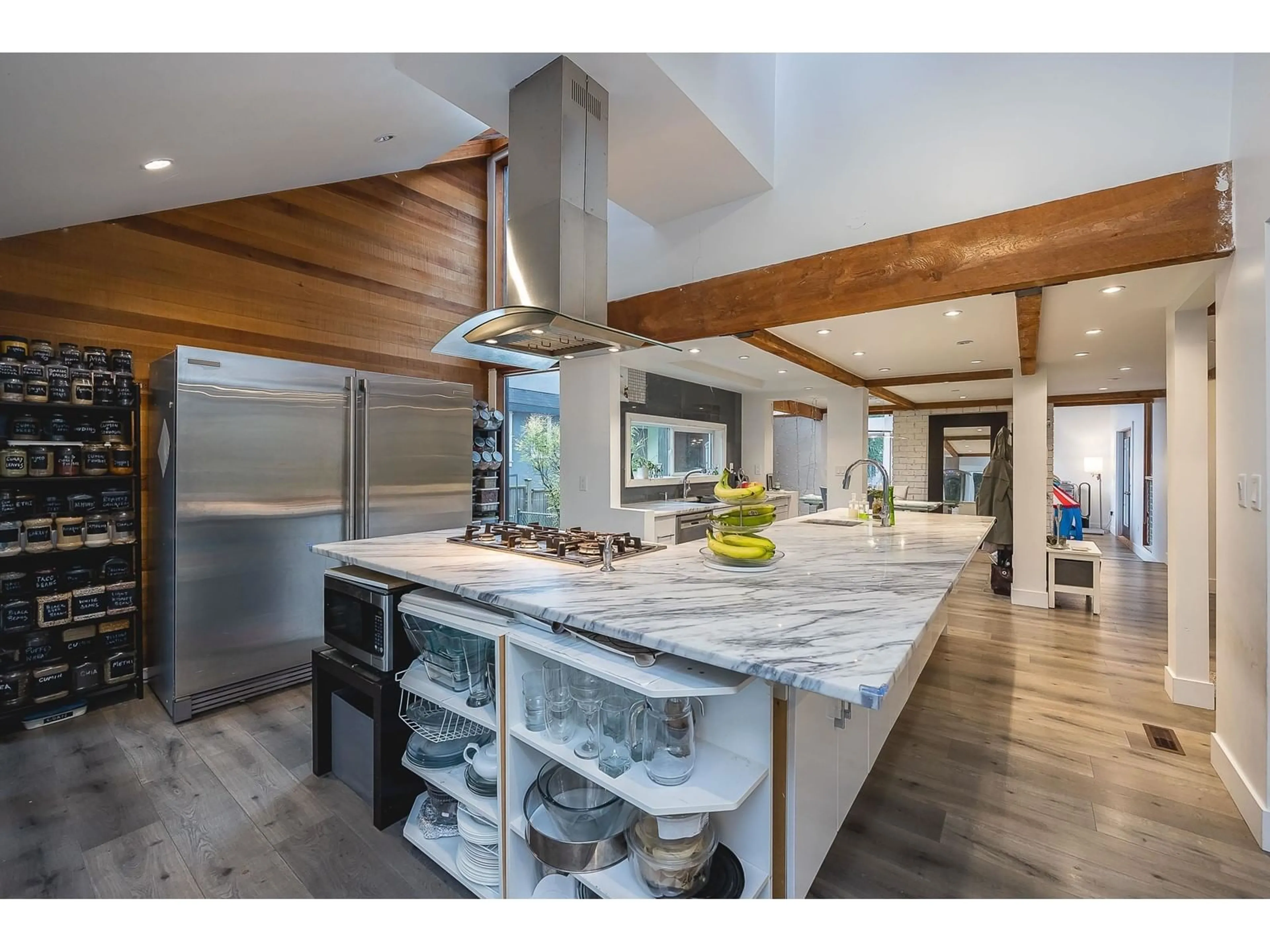 Contemporary kitchen, unknown for 5730 132A STREET, Surrey British Columbia V3X2T3
