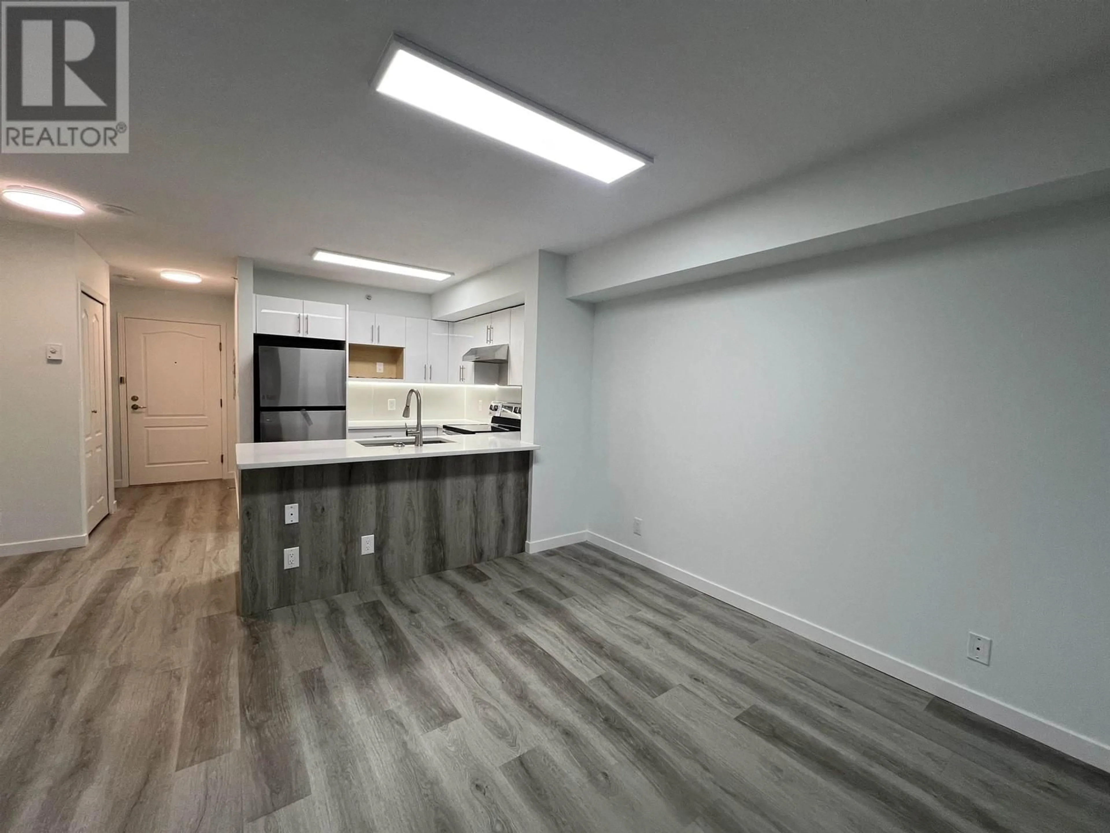 Open concept kitchen, unknown for 904 6119 COONEY ROAD, Richmond British Columbia V6Y4B7