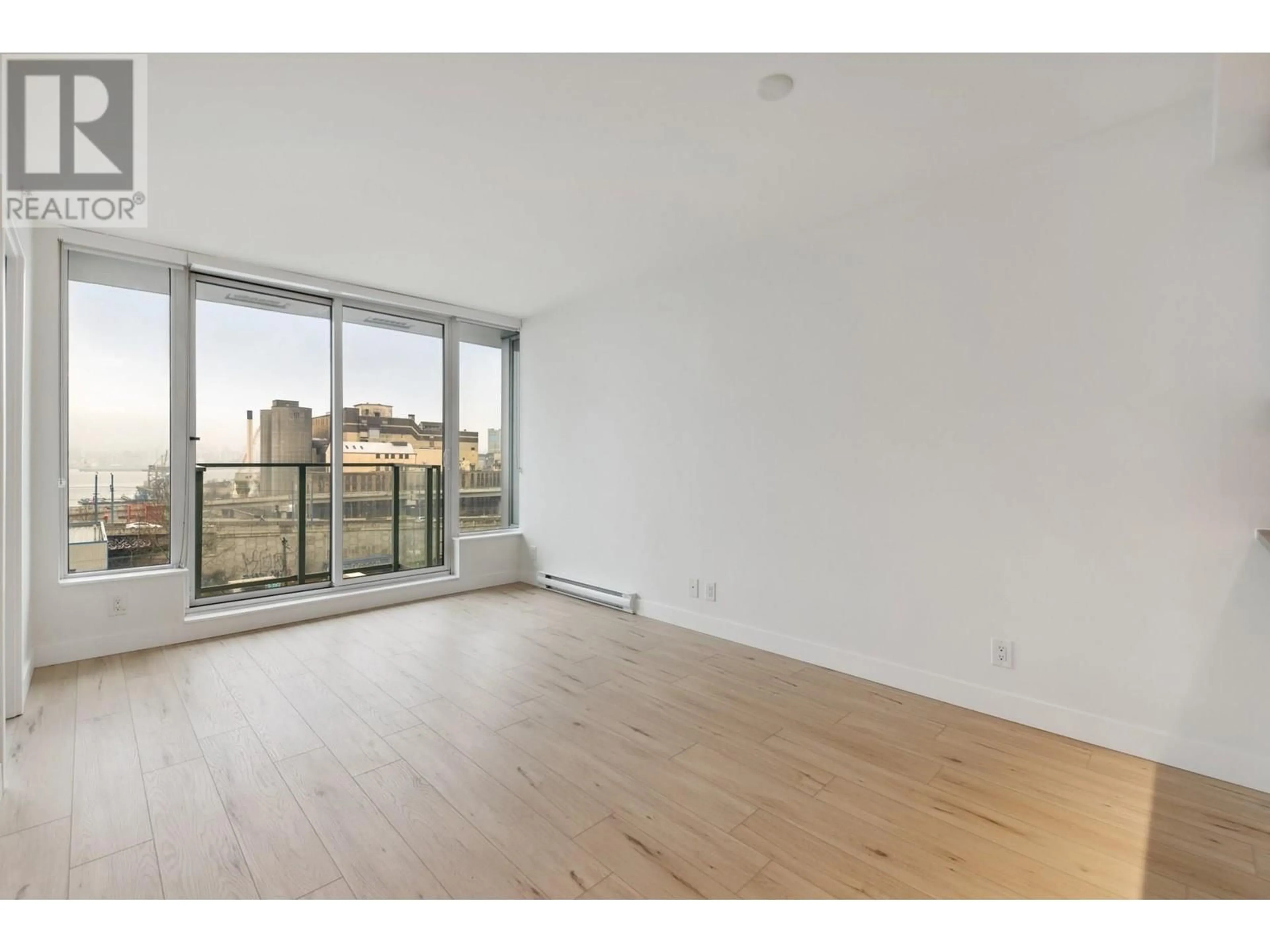 A pic of a room for 555 955 E HASTINGS STREET, Vancouver British Columbia V6A0G8