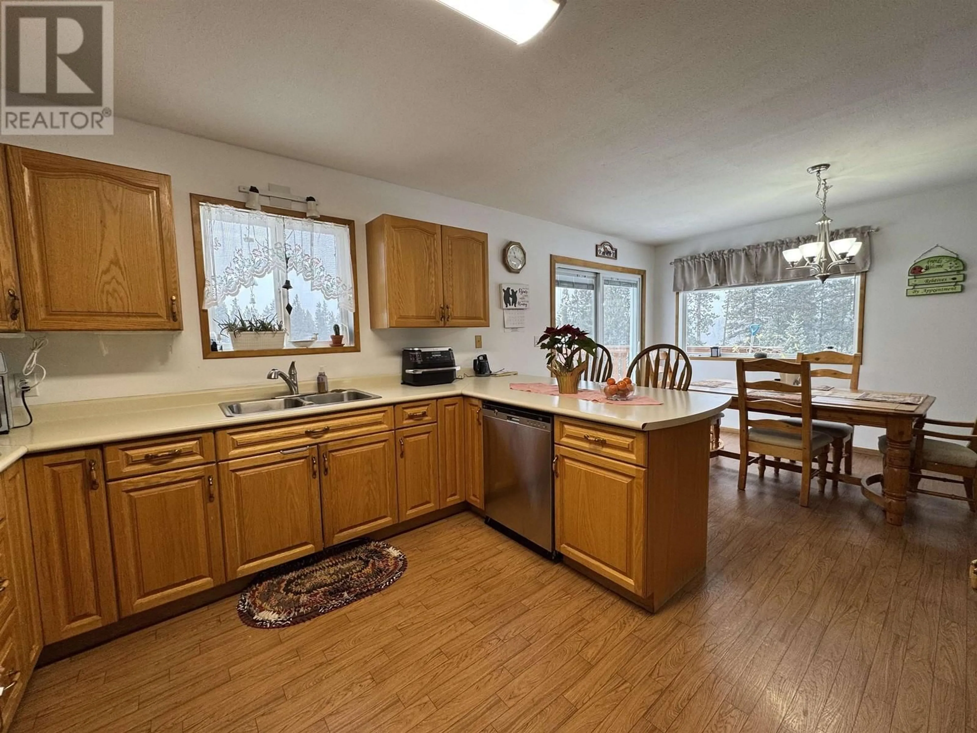 Open concept kitchen, unknown for 6627 MARTEN ROAD, Williams Lake British Columbia V0L1C0