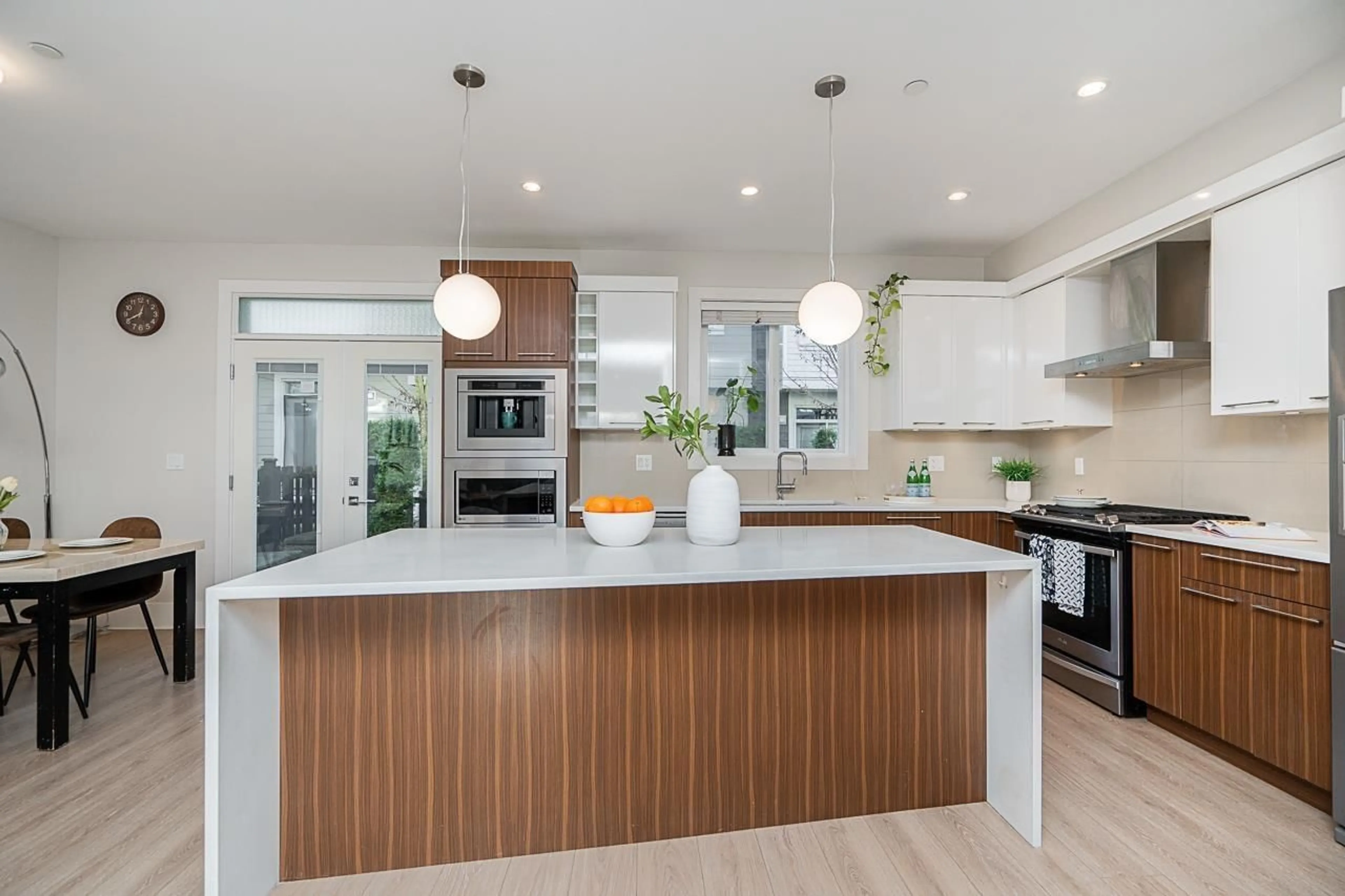 Contemporary kitchen, unknown for 78 7665 209 STREET, Langley British Columbia V2Y0V2