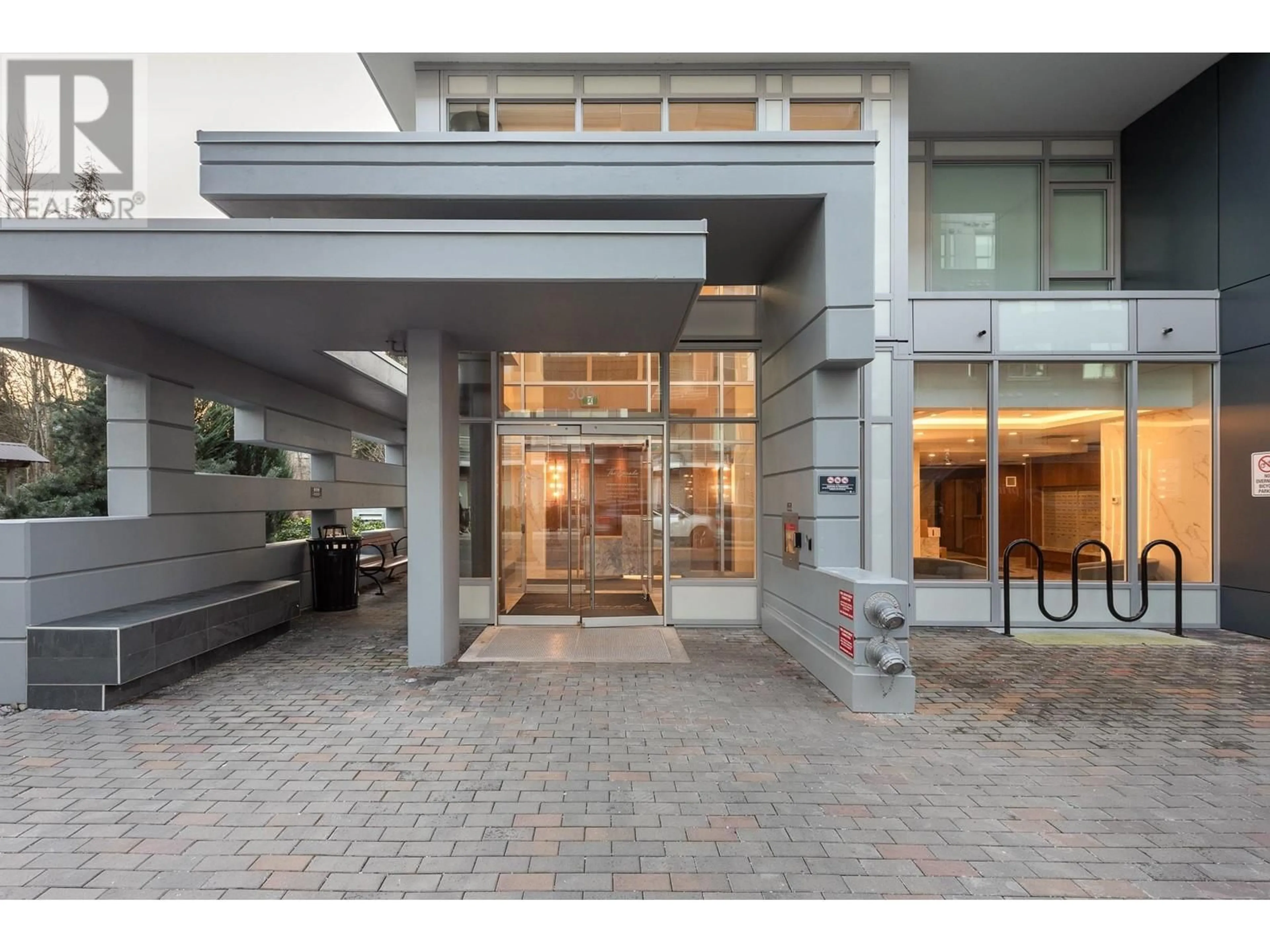 Indoor foyer for 1402 305 MORRISSEY ROAD, Port Moody British Columbia V3H0M3