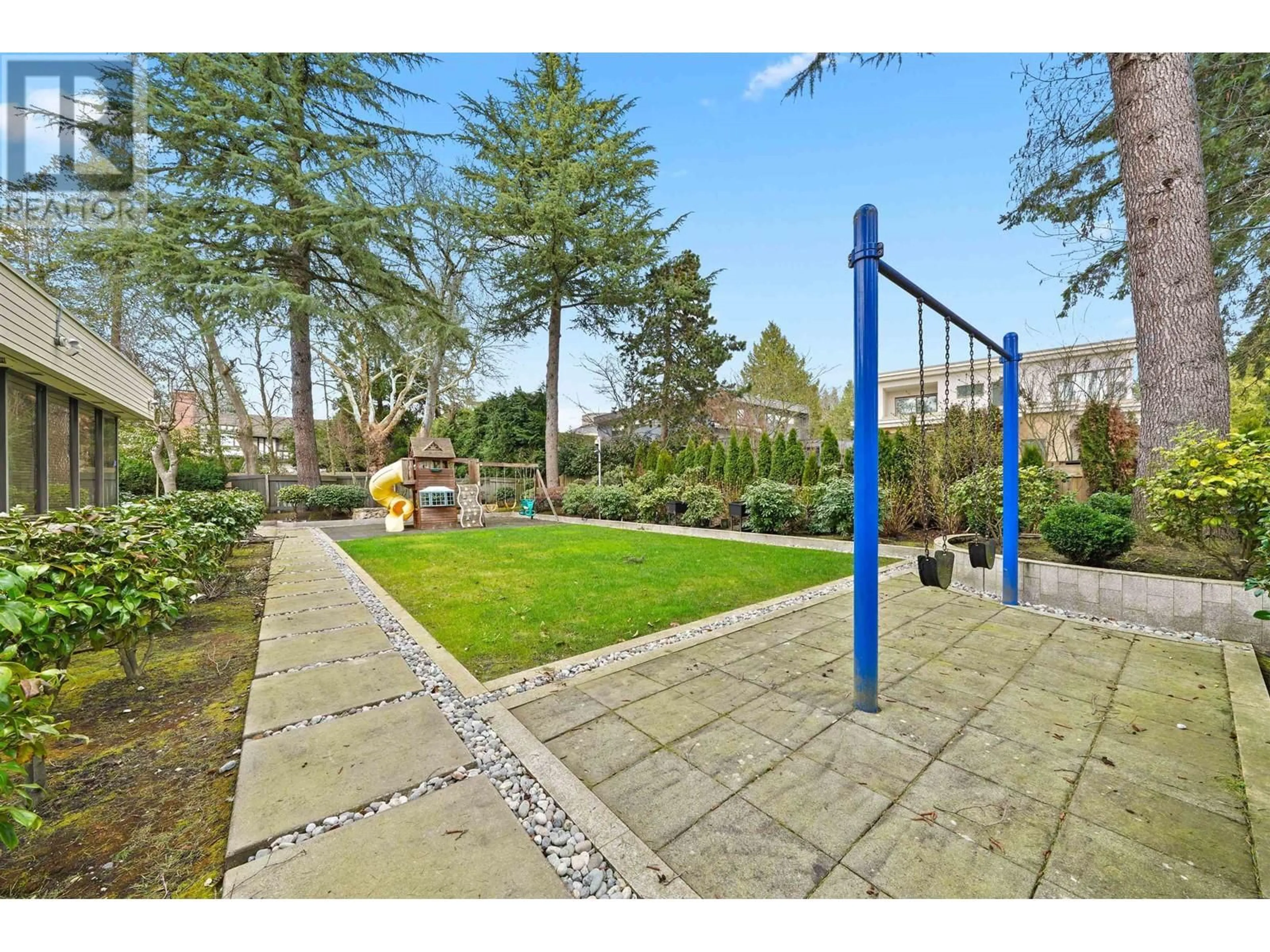 Patio, street for 7188 HUDSON STREET, Vancouver British Columbia V6P4K8